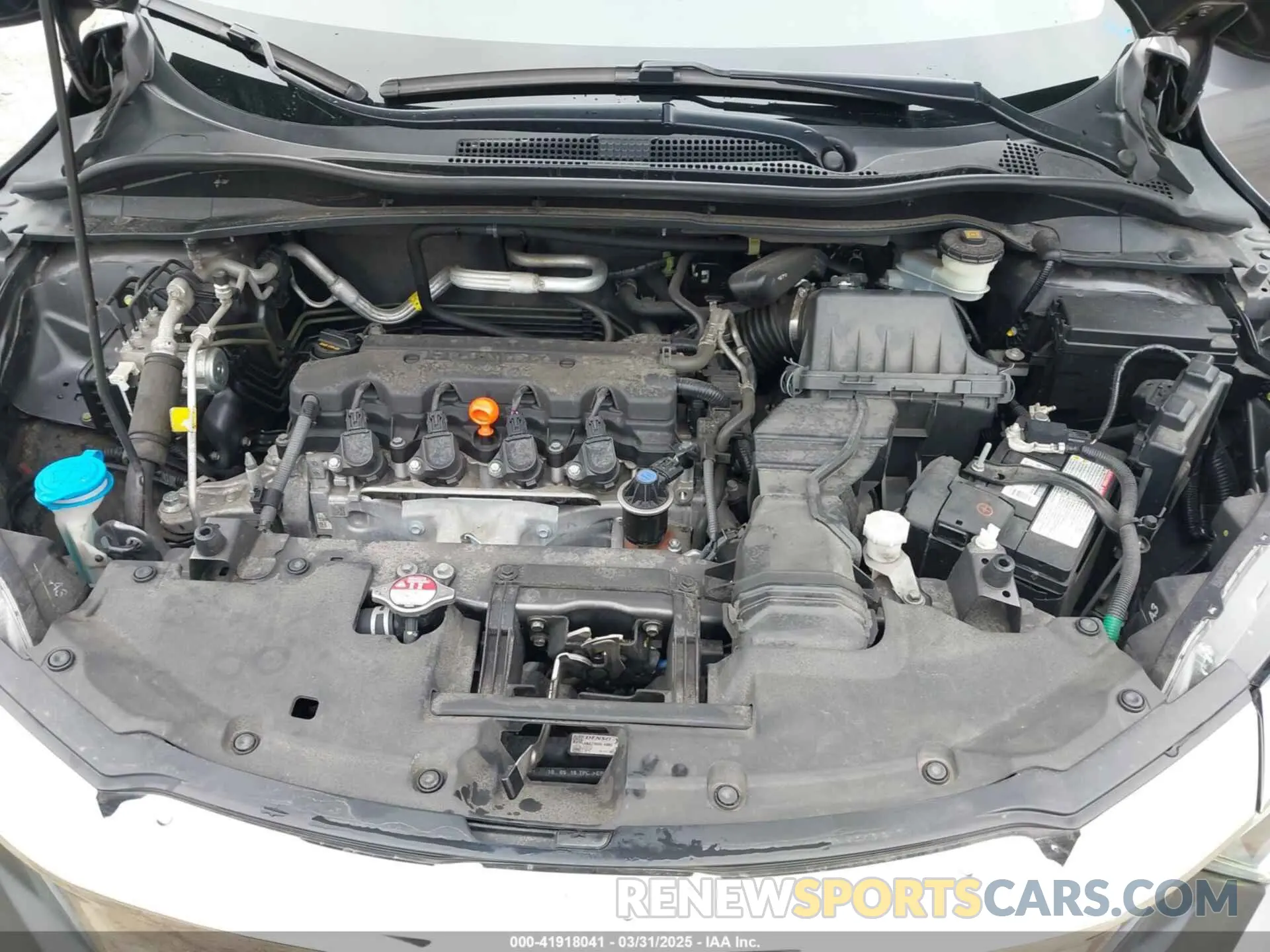 10 Photograph of a damaged car 3CZRU6H34KG713702 HONDA HR-V 2019