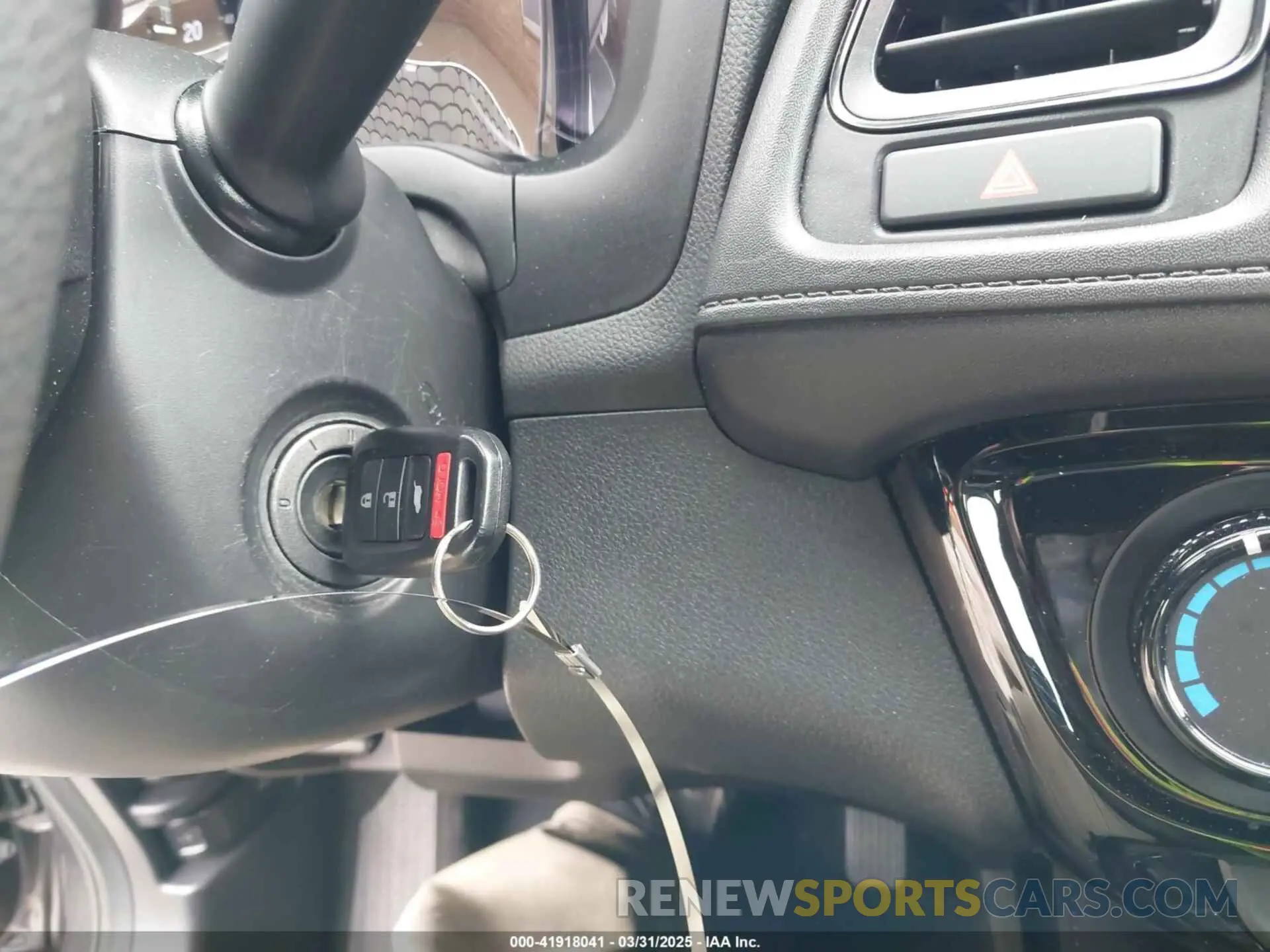 11 Photograph of a damaged car 3CZRU6H34KG713702 HONDA HR-V 2019