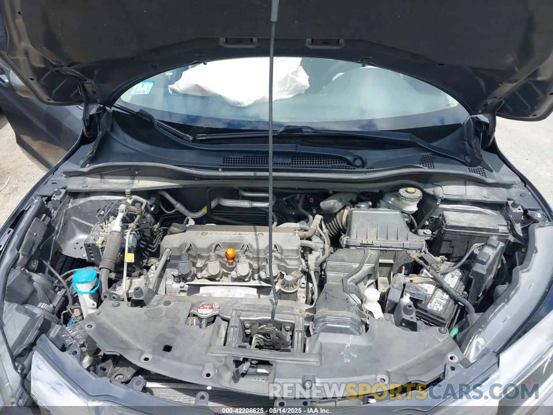 10 Photograph of a damaged car 3CZRU6H34KG724683 HONDA HR-V 2019