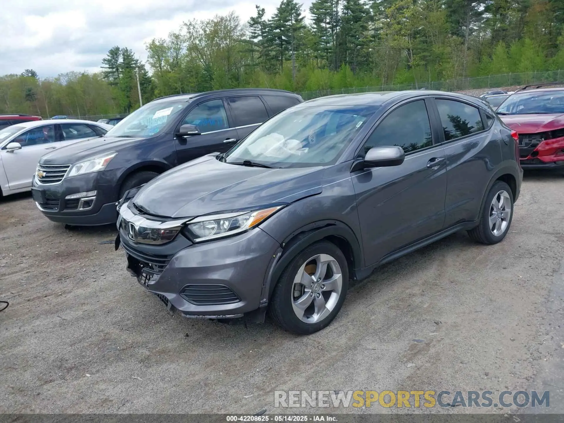 2 Photograph of a damaged car 3CZRU6H34KG724683 HONDA HR-V 2019