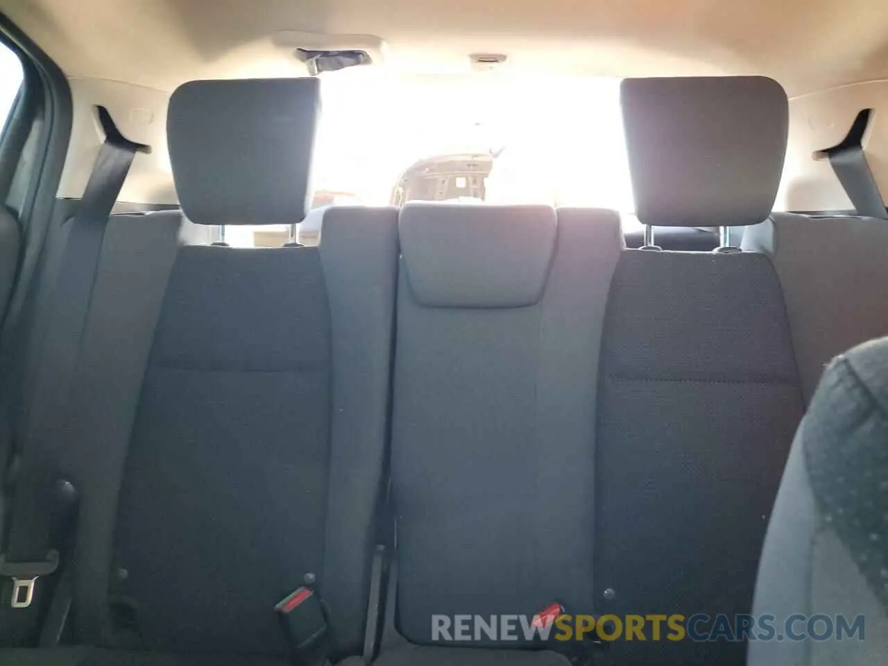 10 Photograph of a damaged car 3CZRU6H34KG726093 HONDA HR-V 2019
