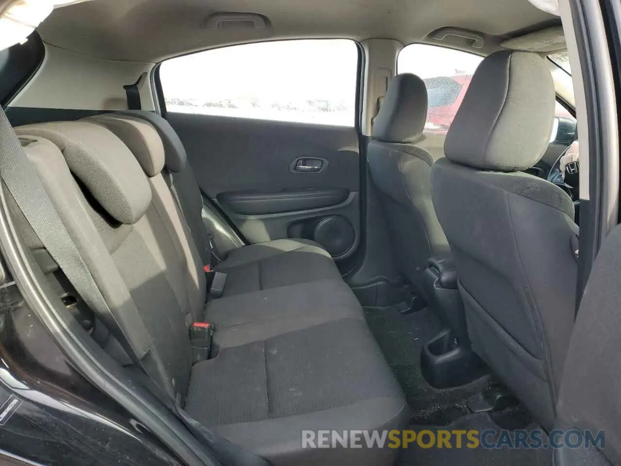 10 Photograph of a damaged car 3CZRU6H34KG727096 HONDA HR-V 2019