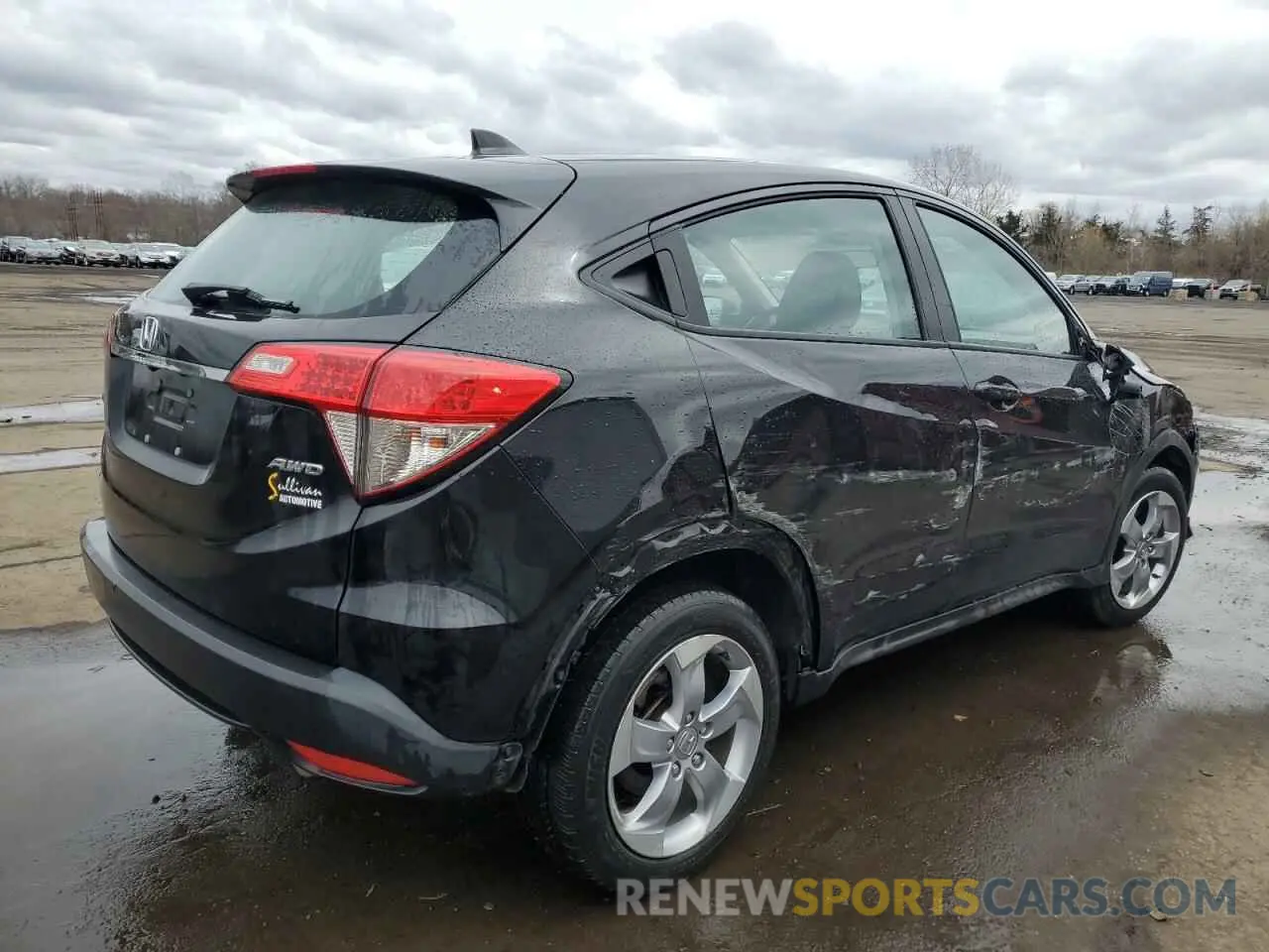 3 Photograph of a damaged car 3CZRU6H34KG729835 HONDA HR-V 2019