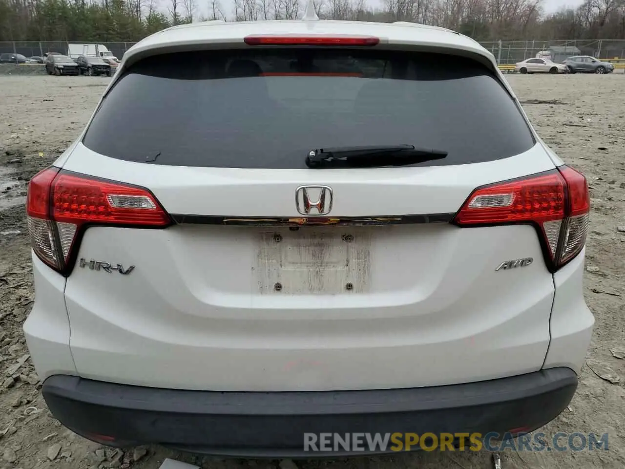 6 Photograph of a damaged car 3CZRU6H34KM705357 HONDA HR-V 2019