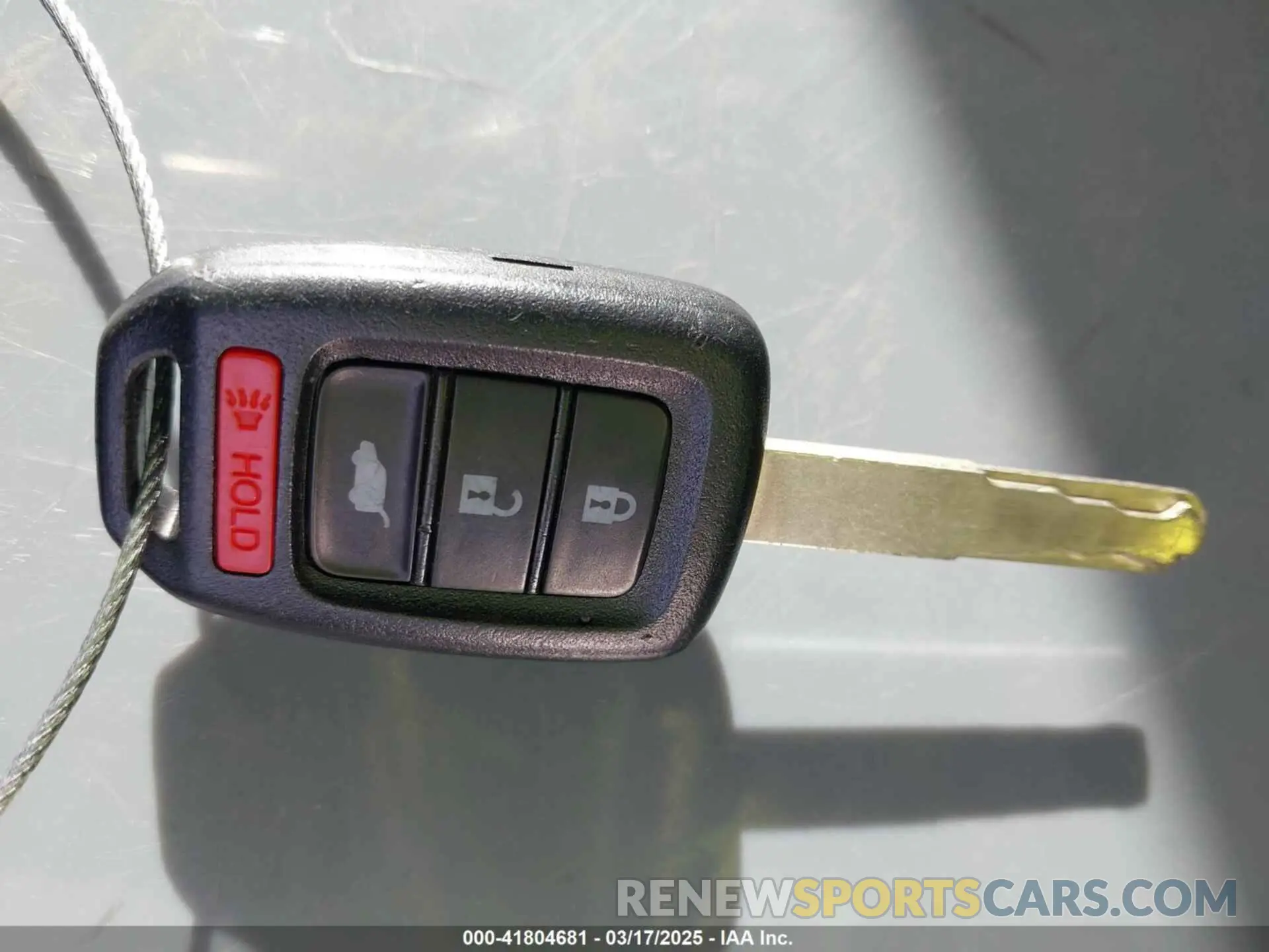 11 Photograph of a damaged car 3CZRU6H35KG705978 HONDA HR-V 2019