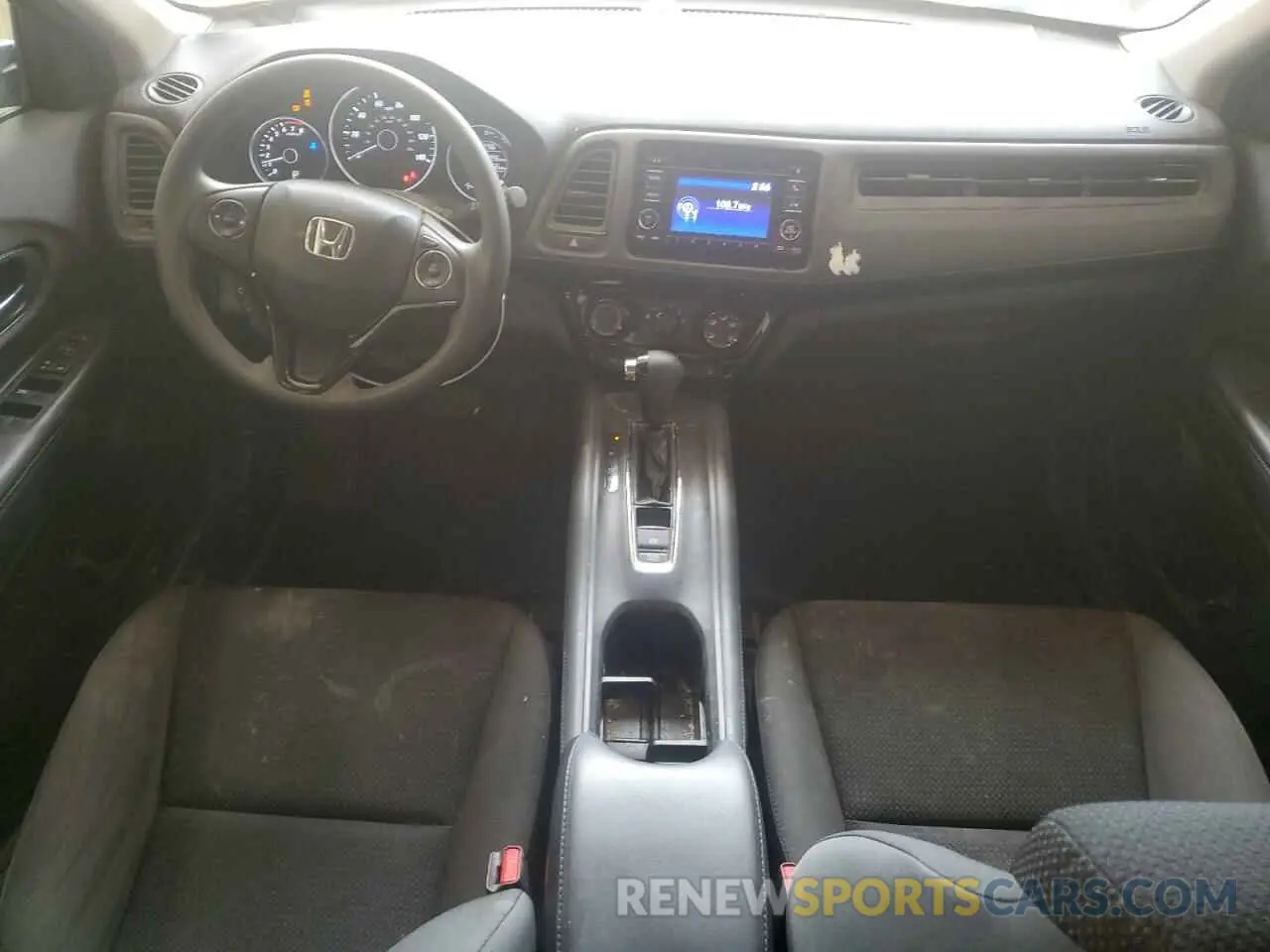 8 Photograph of a damaged car 3CZRU6H35KG707052 HONDA HR-V 2019