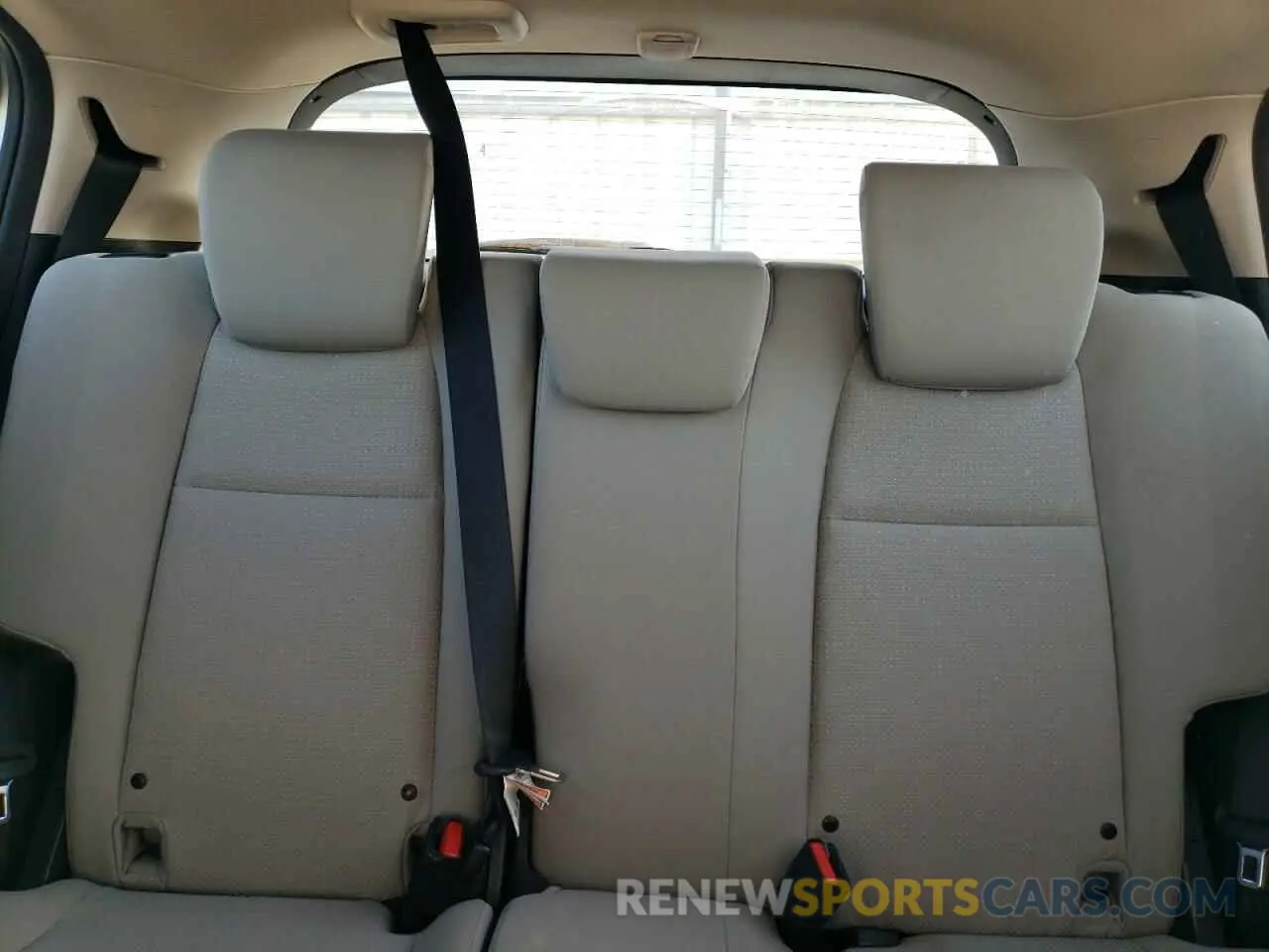 10 Photograph of a damaged car 3CZRU6H35KG708542 HONDA HR-V 2019