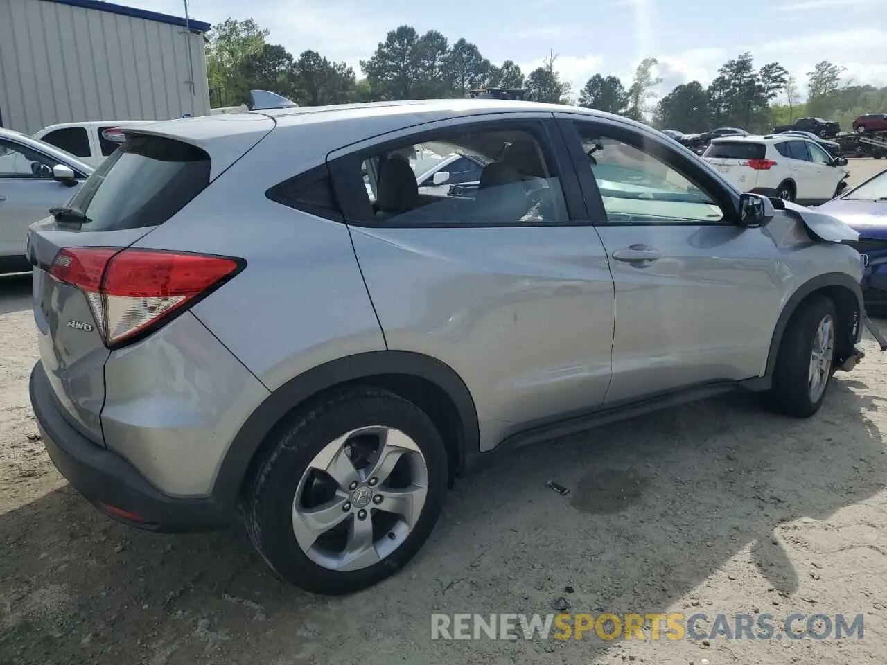 3 Photograph of a damaged car 3CZRU6H35KG719041 HONDA HR-V 2019