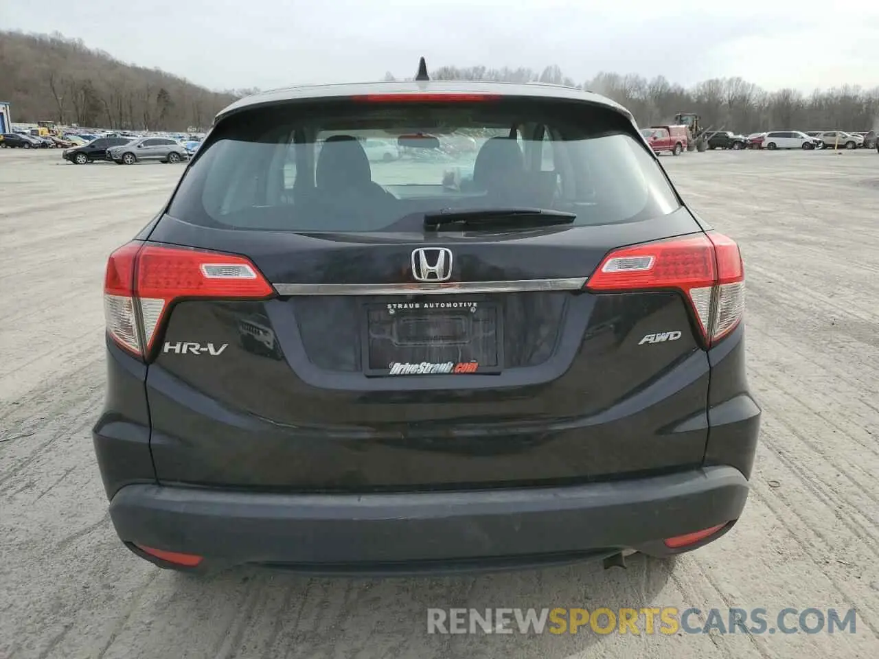 6 Photograph of a damaged car 3CZRU6H35KG727110 HONDA HR-V 2019