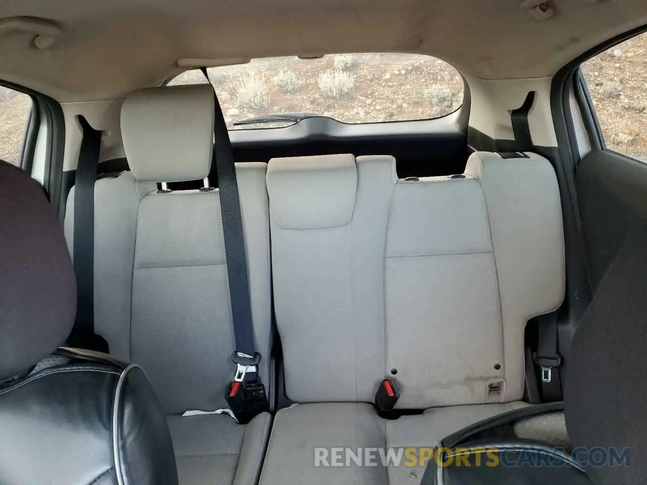 10 Photograph of a damaged car 3CZRU6H36KG703351 HONDA HR-V 2019
