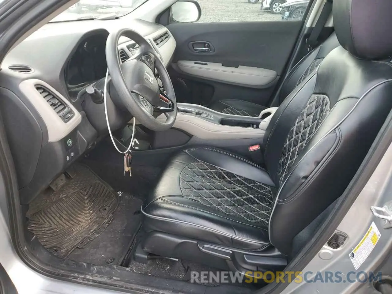 7 Photograph of a damaged car 3CZRU6H36KG703351 HONDA HR-V 2019