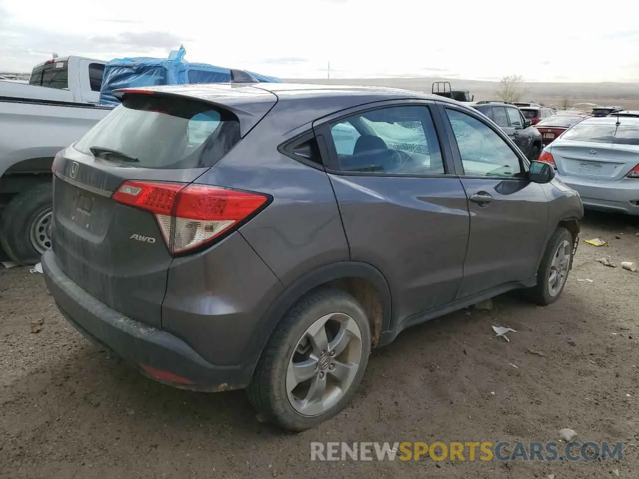 3 Photograph of a damaged car 3CZRU6H36KG708243 HONDA HR-V 2019