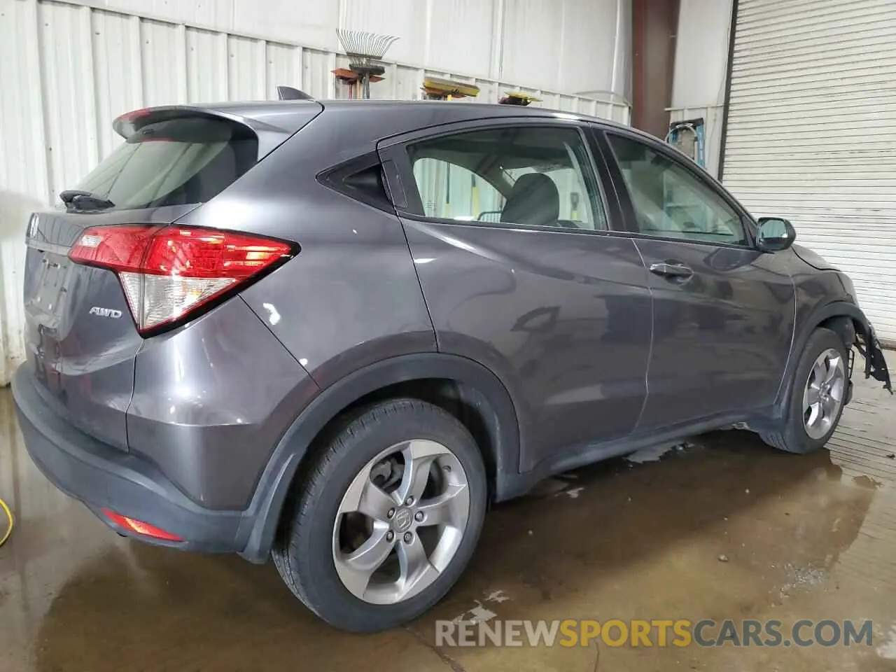 3 Photograph of a damaged car 3CZRU6H36KG720666 HONDA HR-V 2019