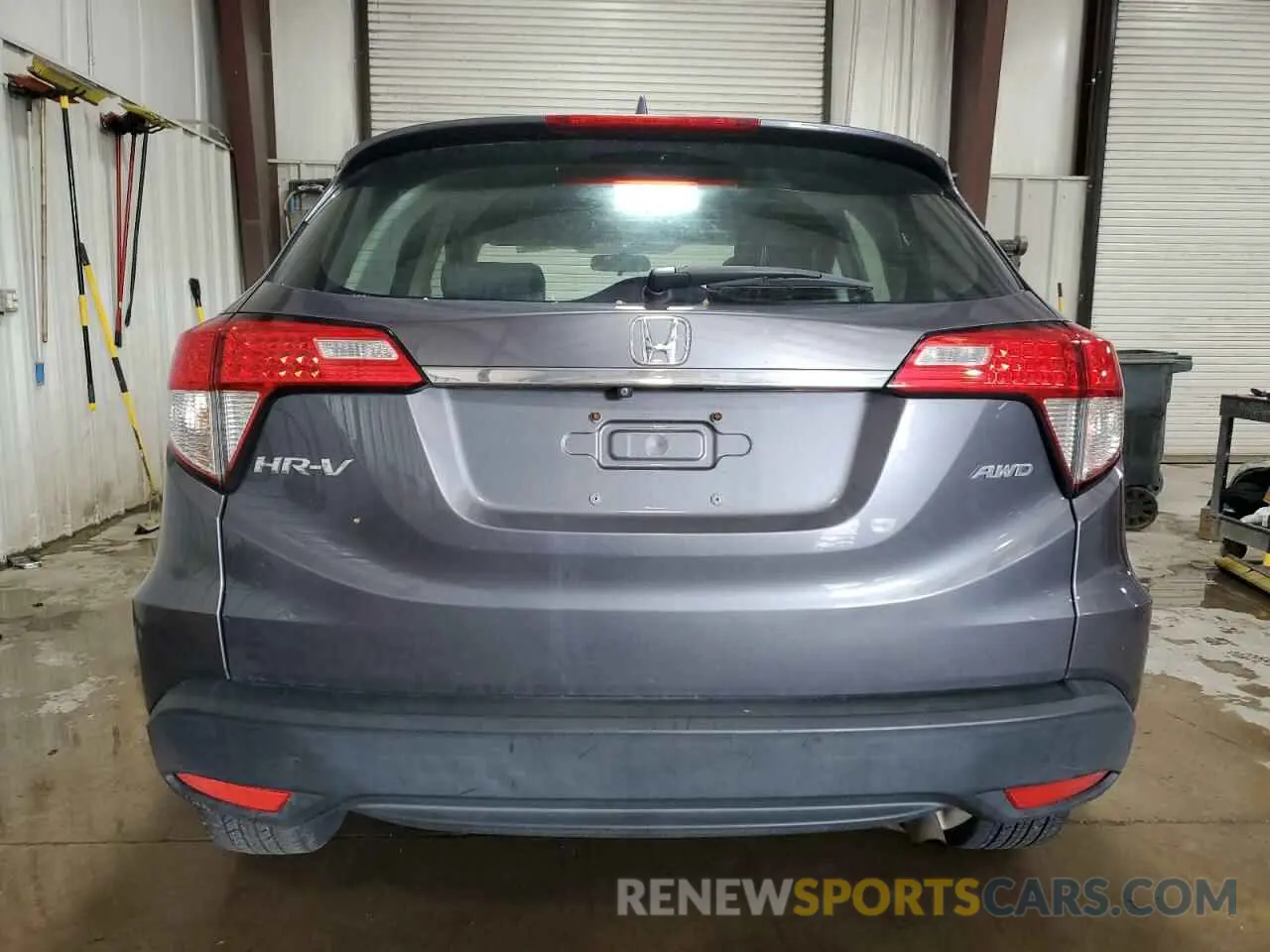 6 Photograph of a damaged car 3CZRU6H36KG720666 HONDA HR-V 2019