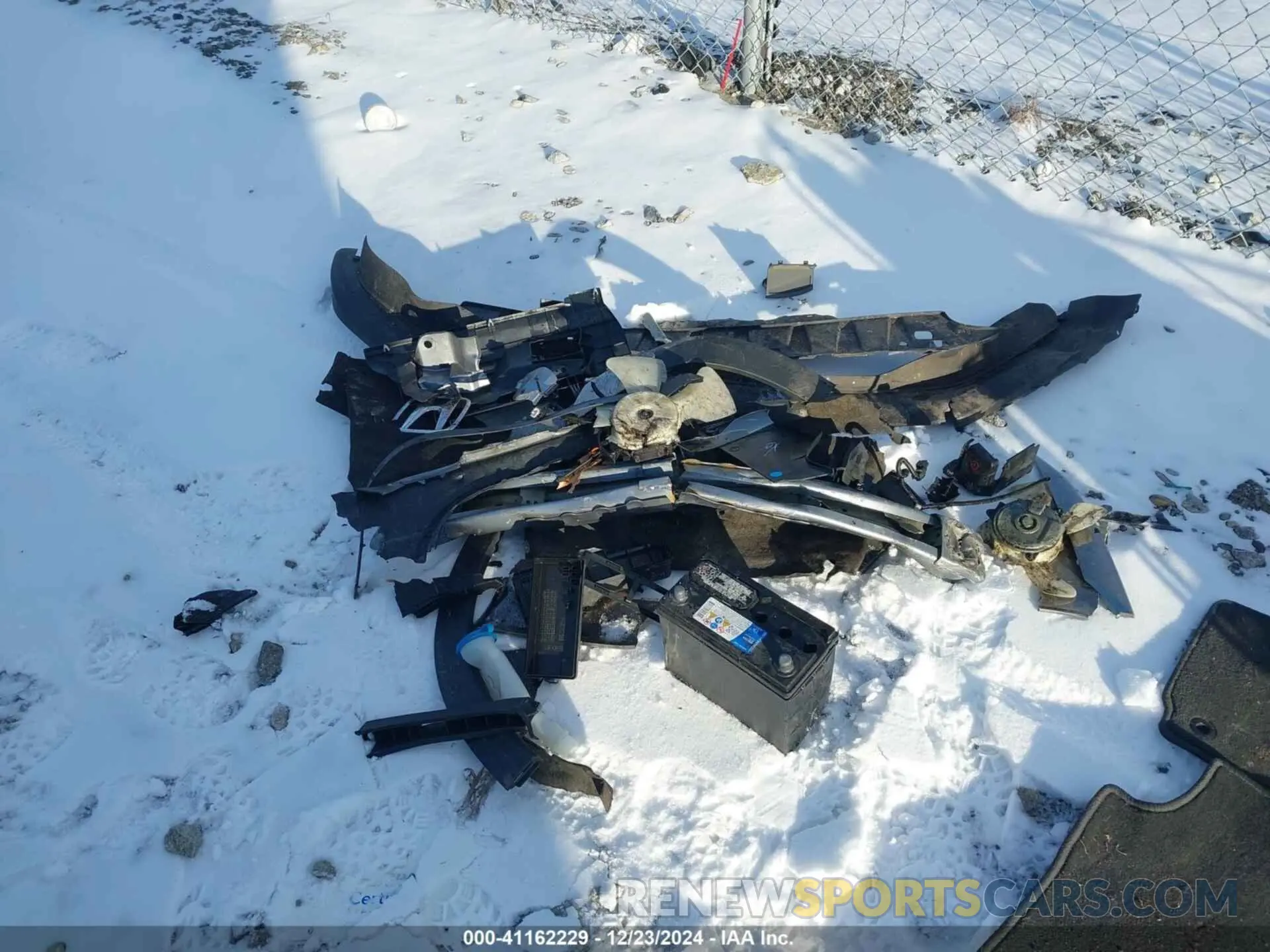12 Photograph of a damaged car 3CZRU6H36KG724314 HONDA HR-V 2019