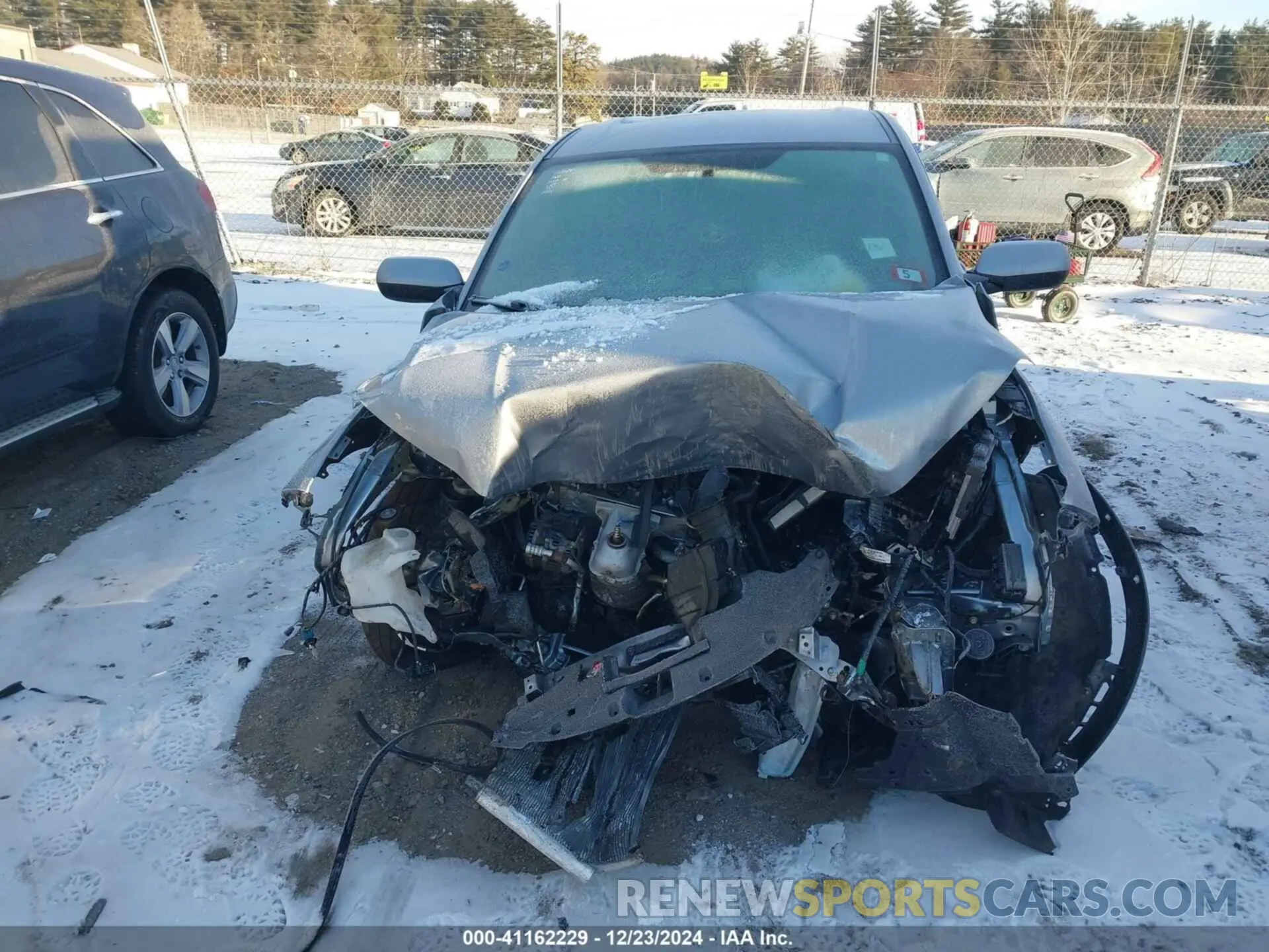 13 Photograph of a damaged car 3CZRU6H36KG724314 HONDA HR-V 2019
