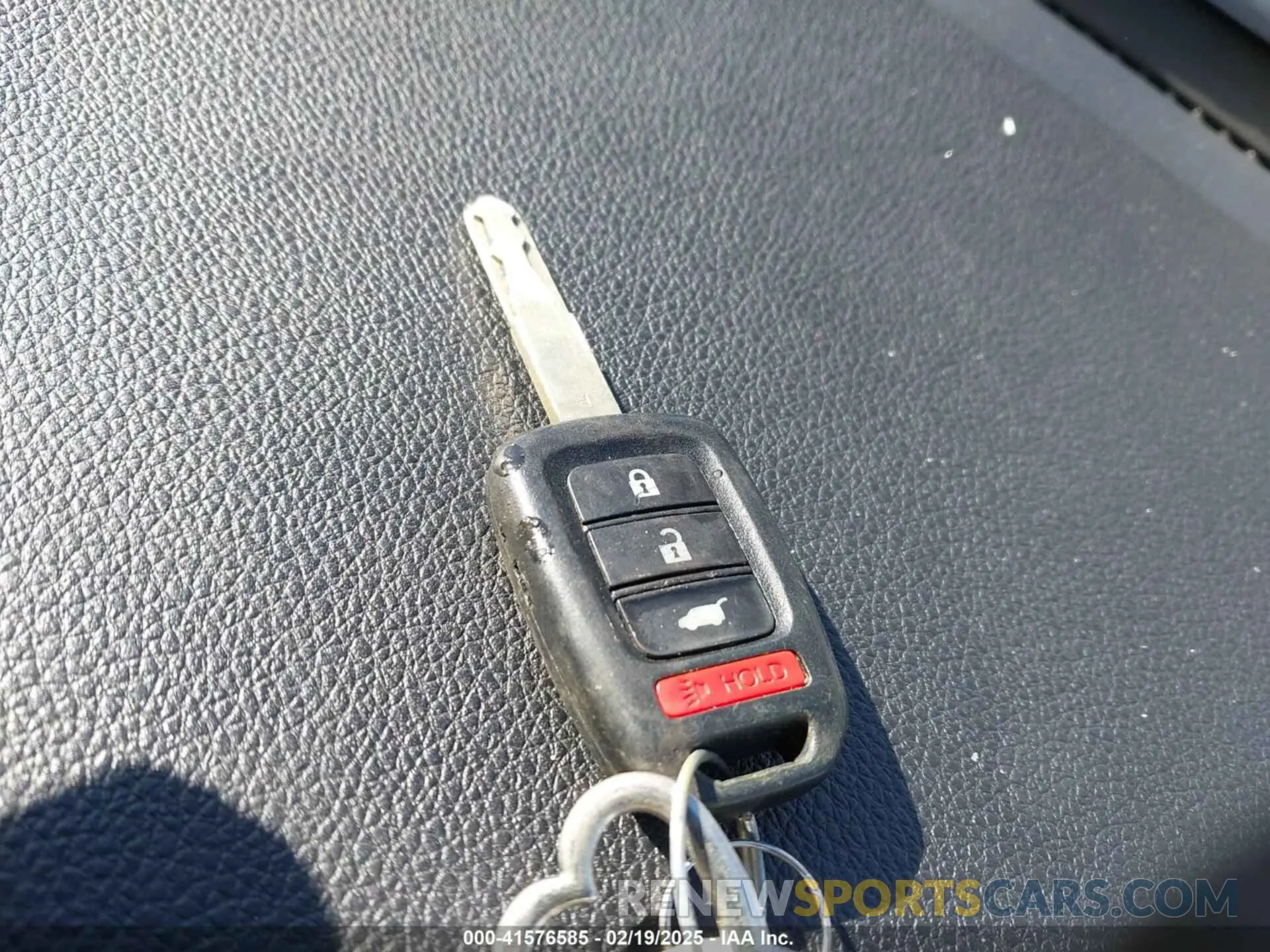 11 Photograph of a damaged car 3CZRU6H36KG729058 HONDA HR-V 2019