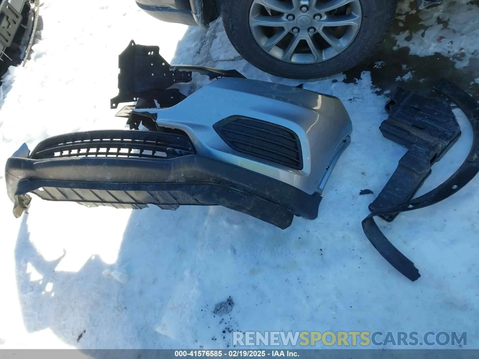 12 Photograph of a damaged car 3CZRU6H36KG729058 HONDA HR-V 2019