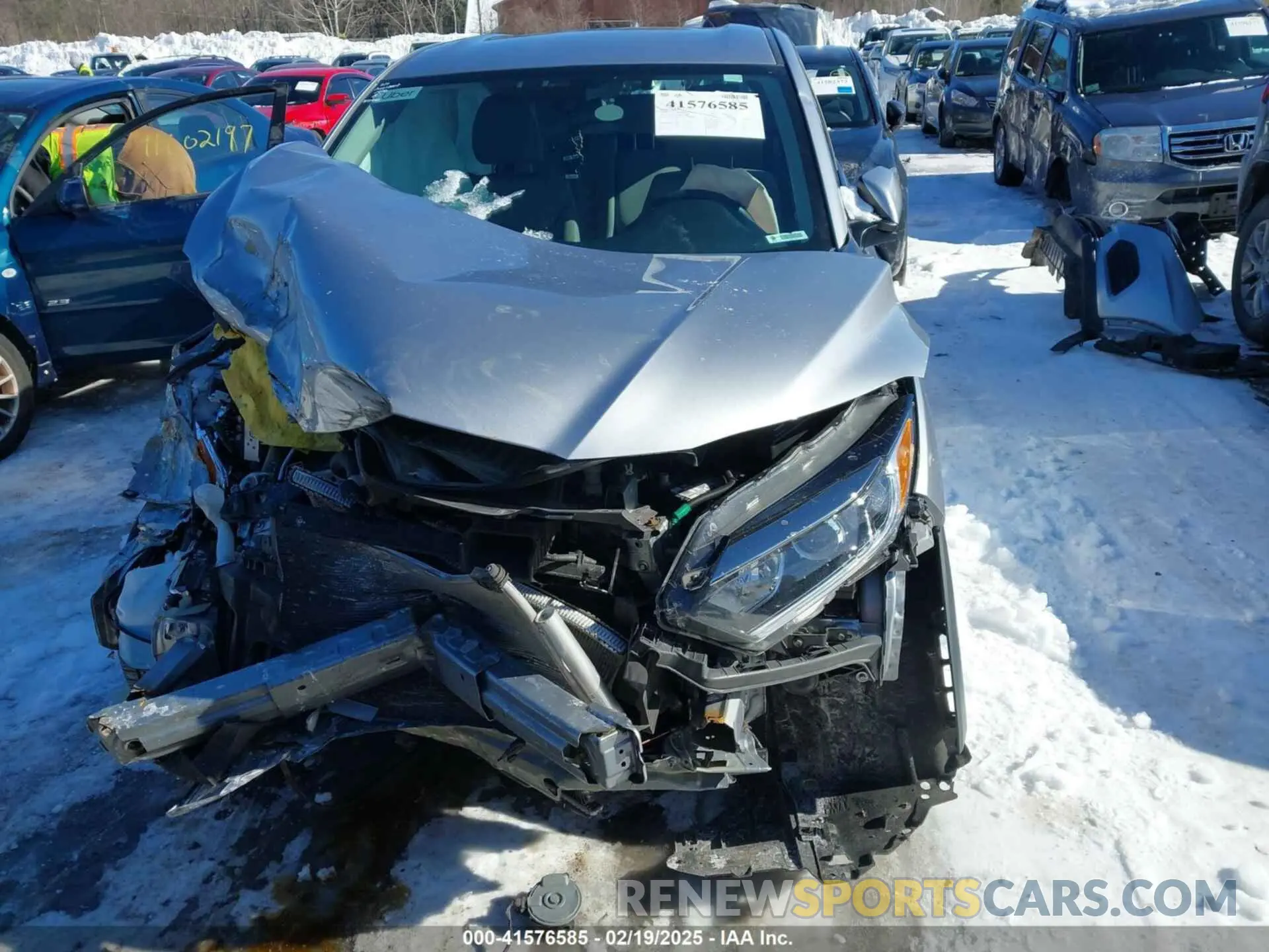 13 Photograph of a damaged car 3CZRU6H36KG729058 HONDA HR-V 2019