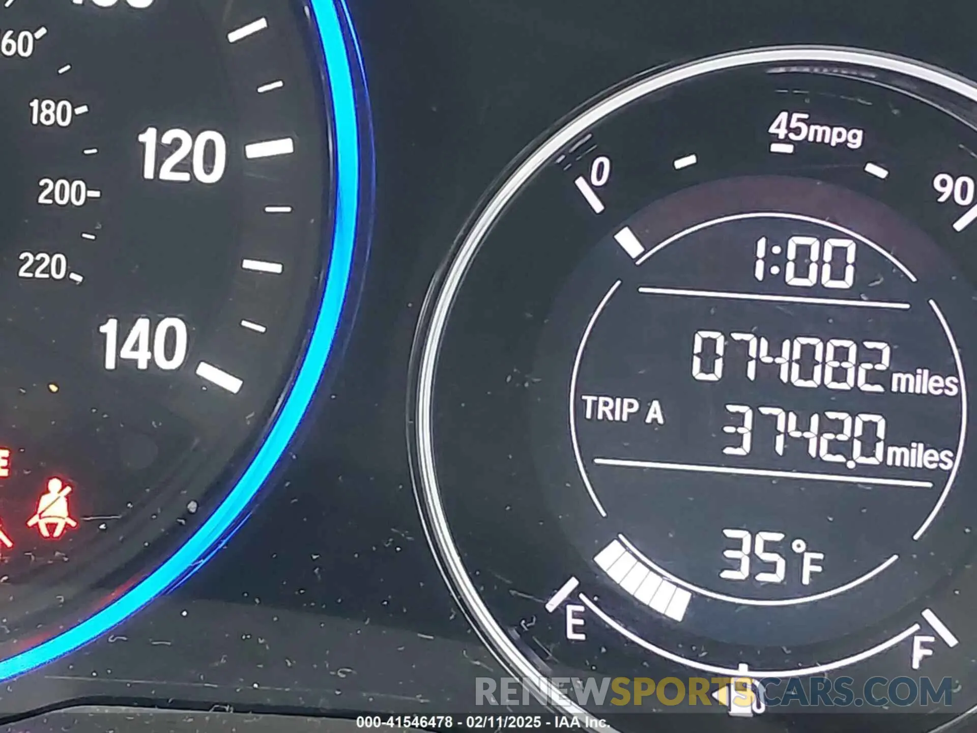 16 Photograph of a damaged car 3CZRU6H36KG729156 HONDA HR-V 2019