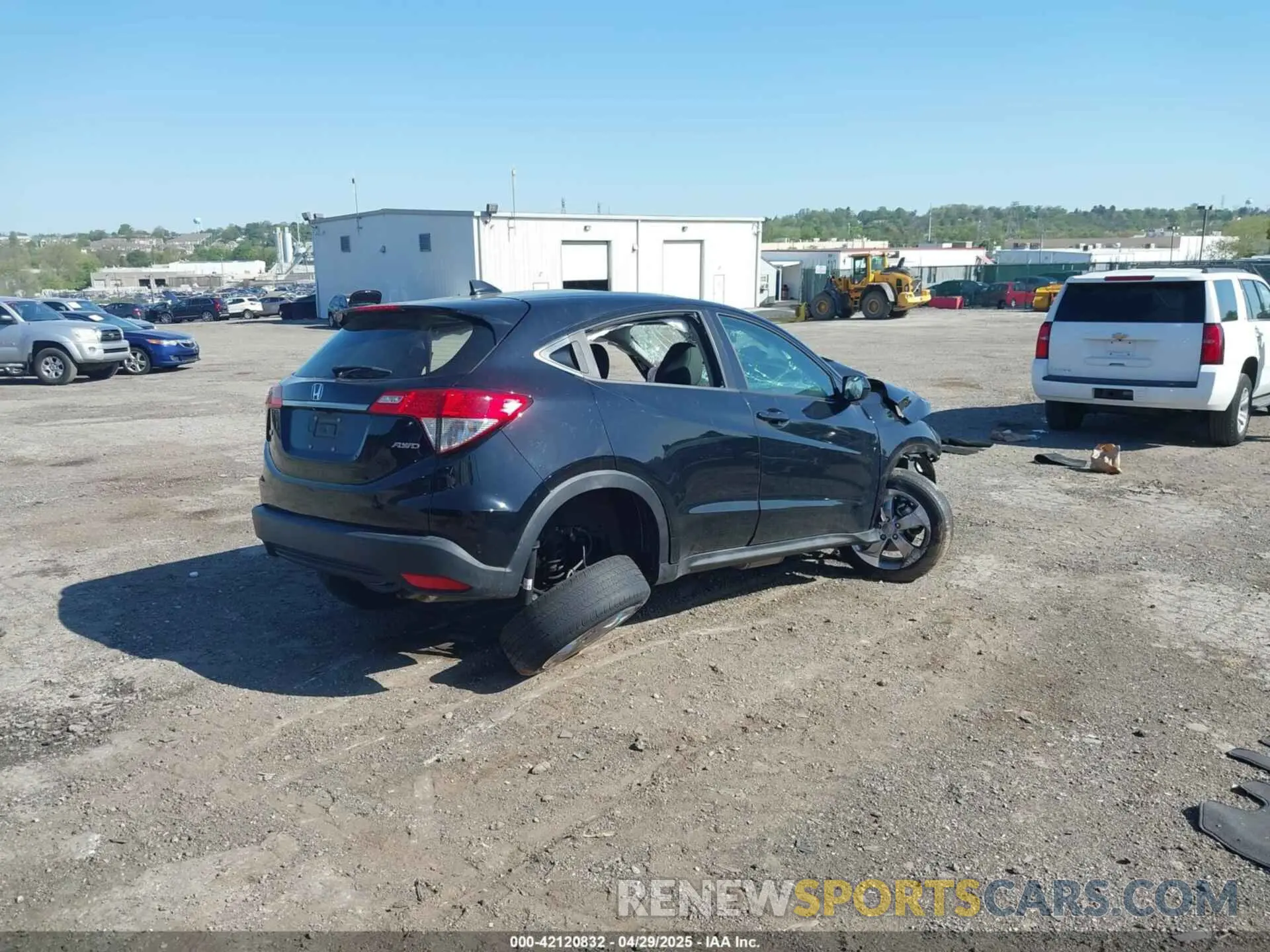 4 Photograph of a damaged car 3CZRU6H37KG720353 HONDA HR-V 2019