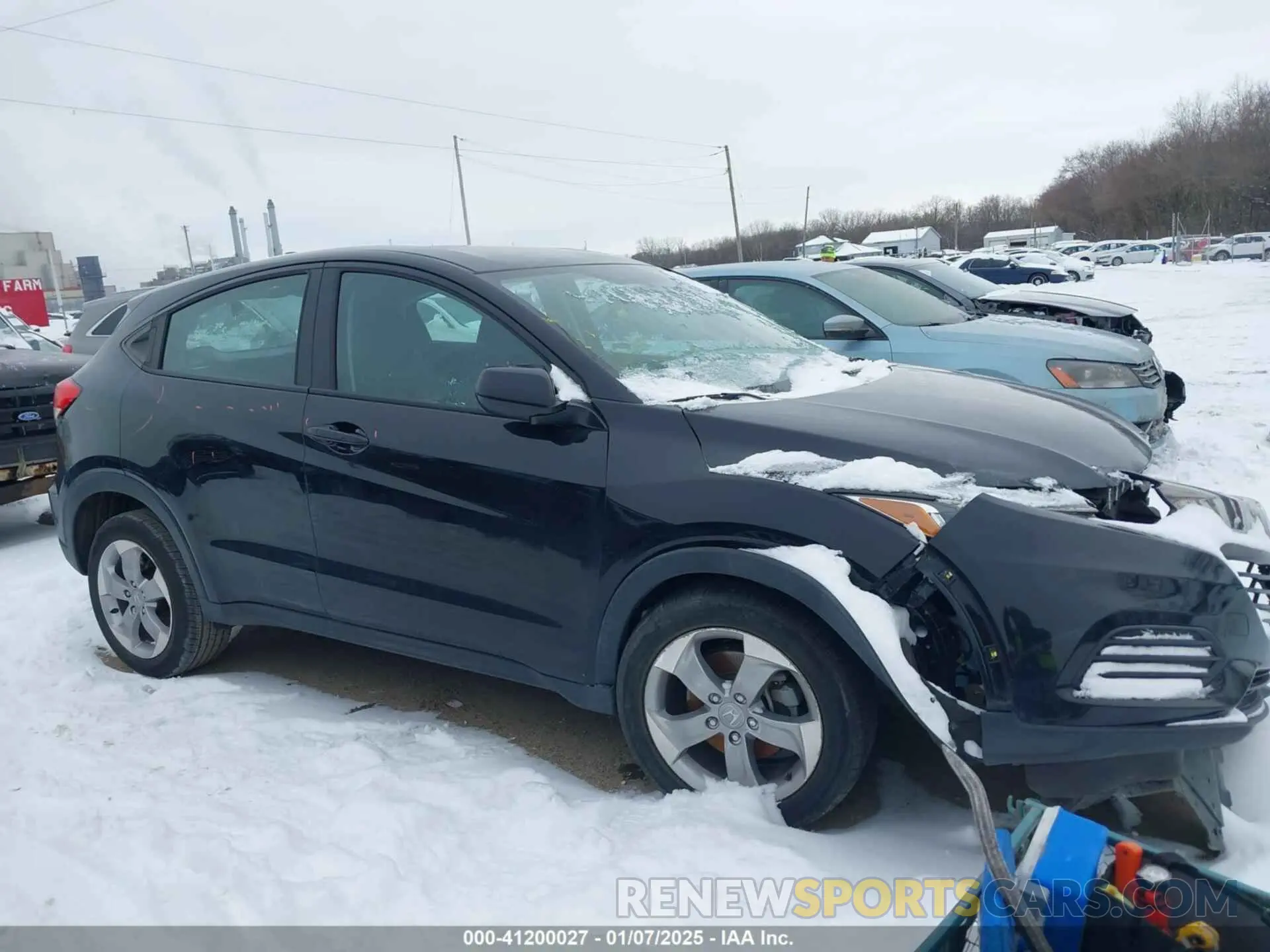13 Photograph of a damaged car 3CZRU6H37KG731837 HONDA HR-V 2019