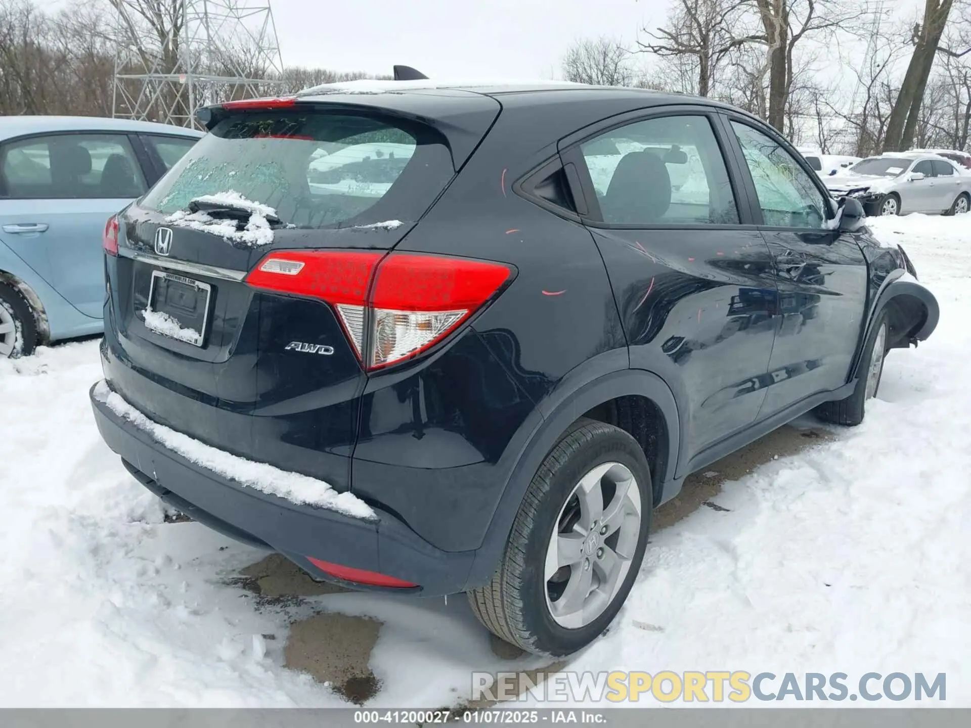 4 Photograph of a damaged car 3CZRU6H37KG731837 HONDA HR-V 2019