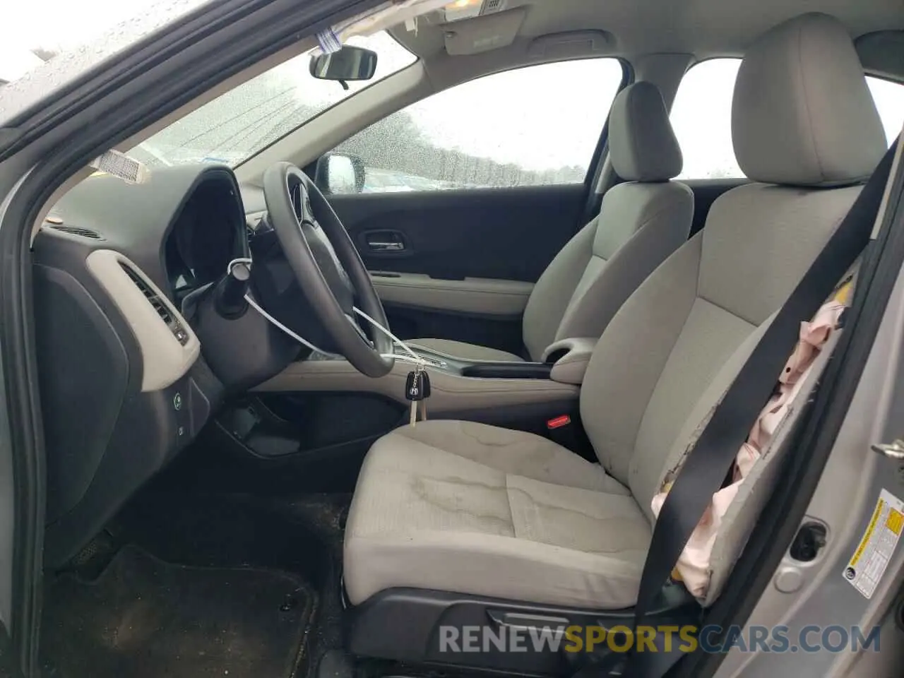 7 Photograph of a damaged car 3CZRU6H37KM728163 HONDA HR-V 2019