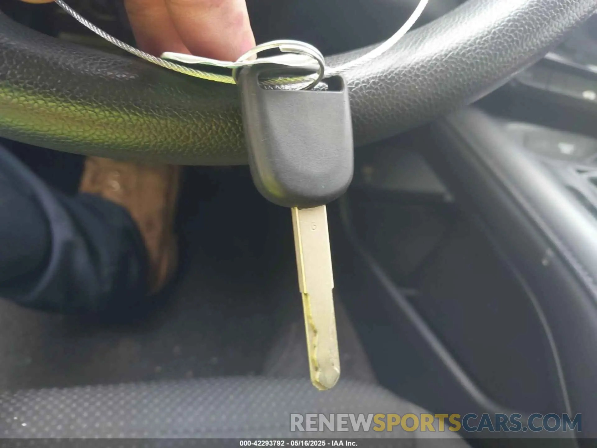 11 Photograph of a damaged car 3CZRU6H38KG716585 HONDA HR-V 2019