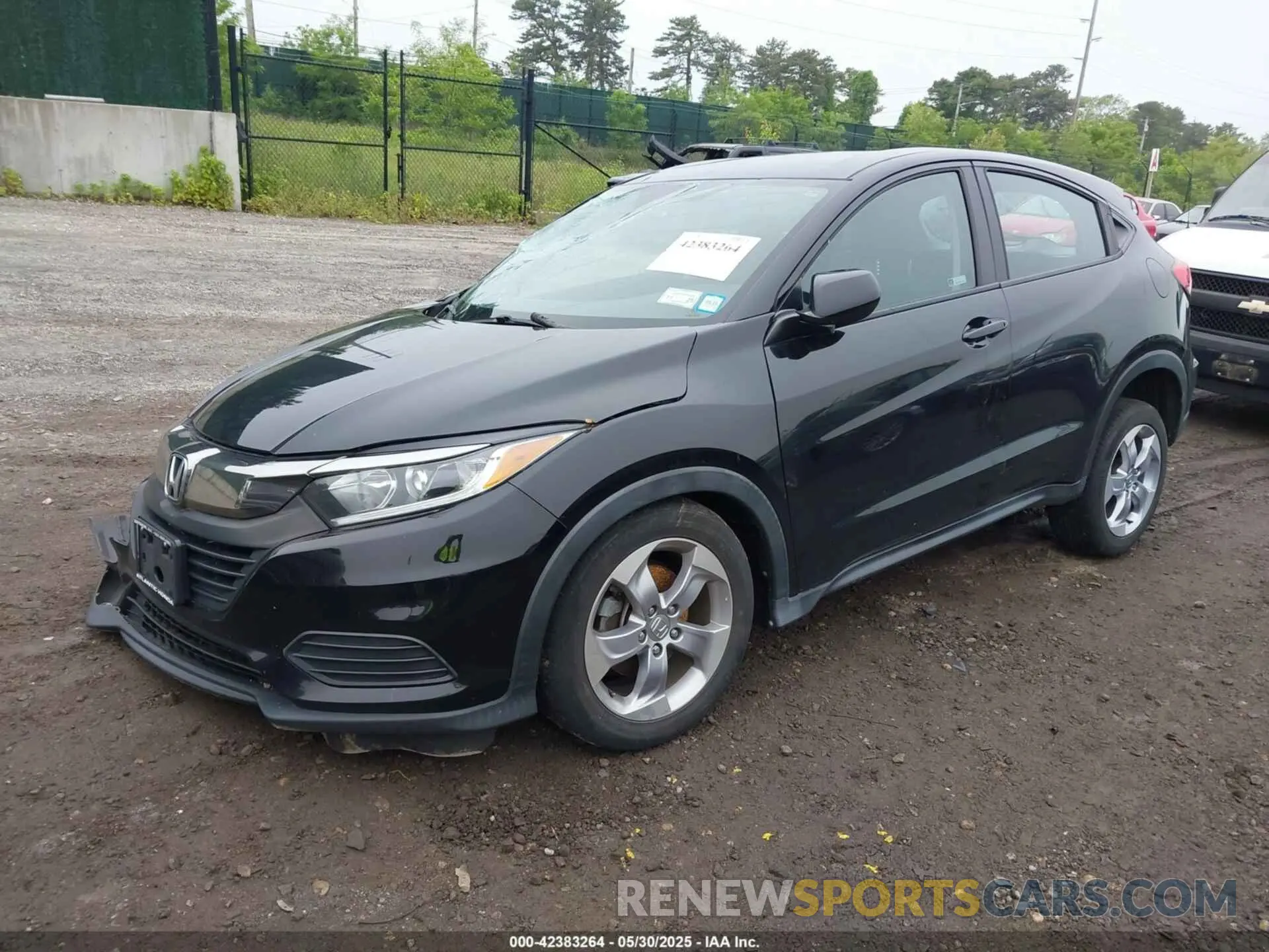 2 Photograph of a damaged car 3CZRU6H39KG722170 HONDA HR-V 2019