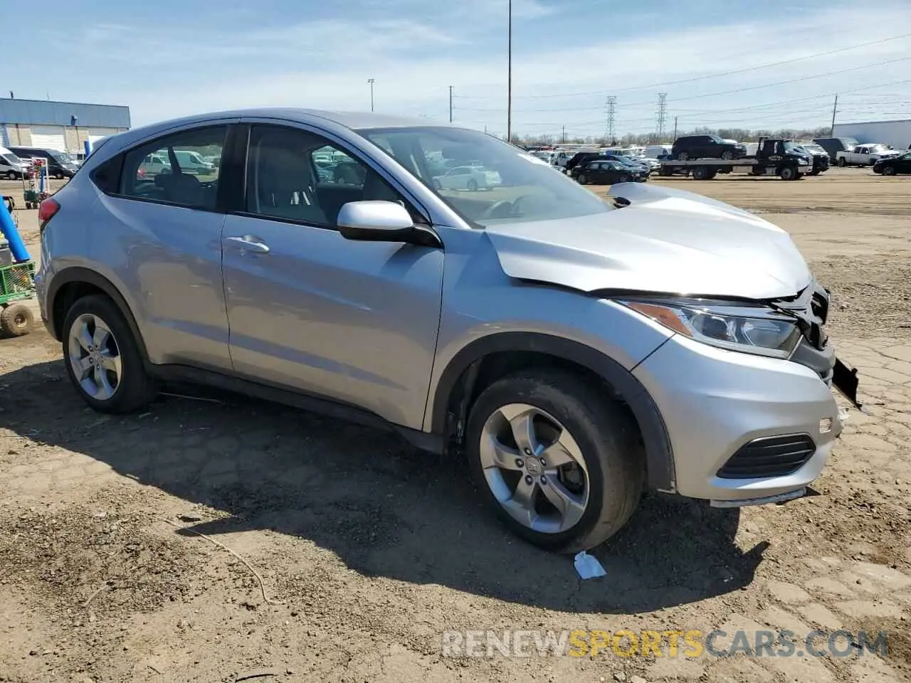 4 Photograph of a damaged car 3CZRU6H39KG725523 HONDA HR-V 2019