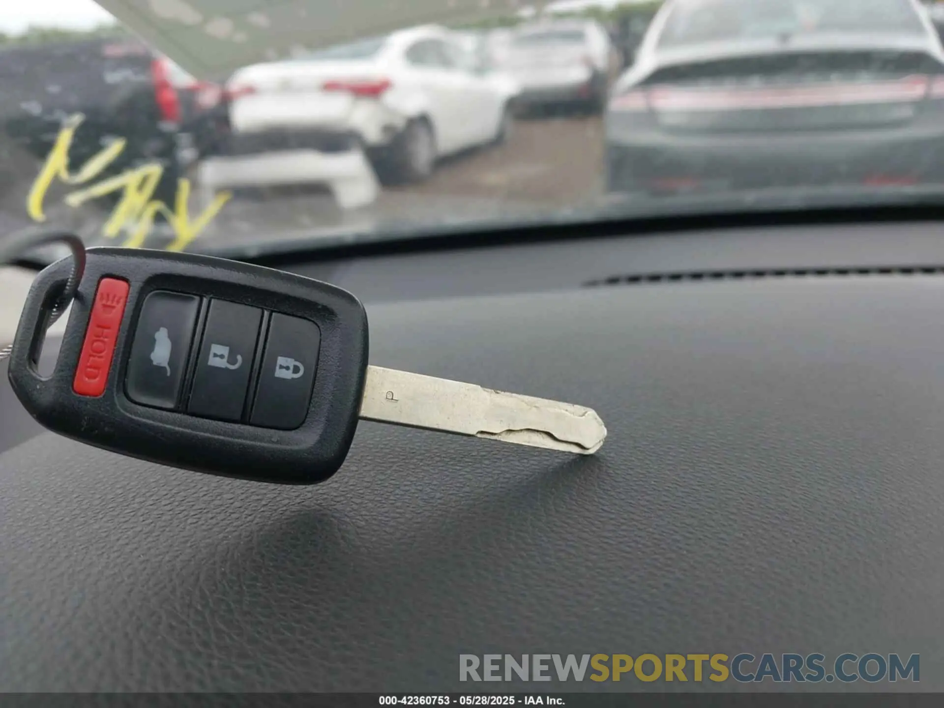 11 Photograph of a damaged car 3CZRU6H3XKG706396 HONDA HR-V 2019
