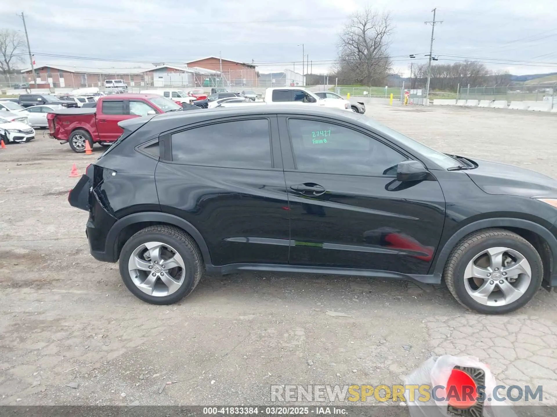 13 Photograph of a damaged car 3CZRU6H3XKG707838 HONDA HR-V 2019
