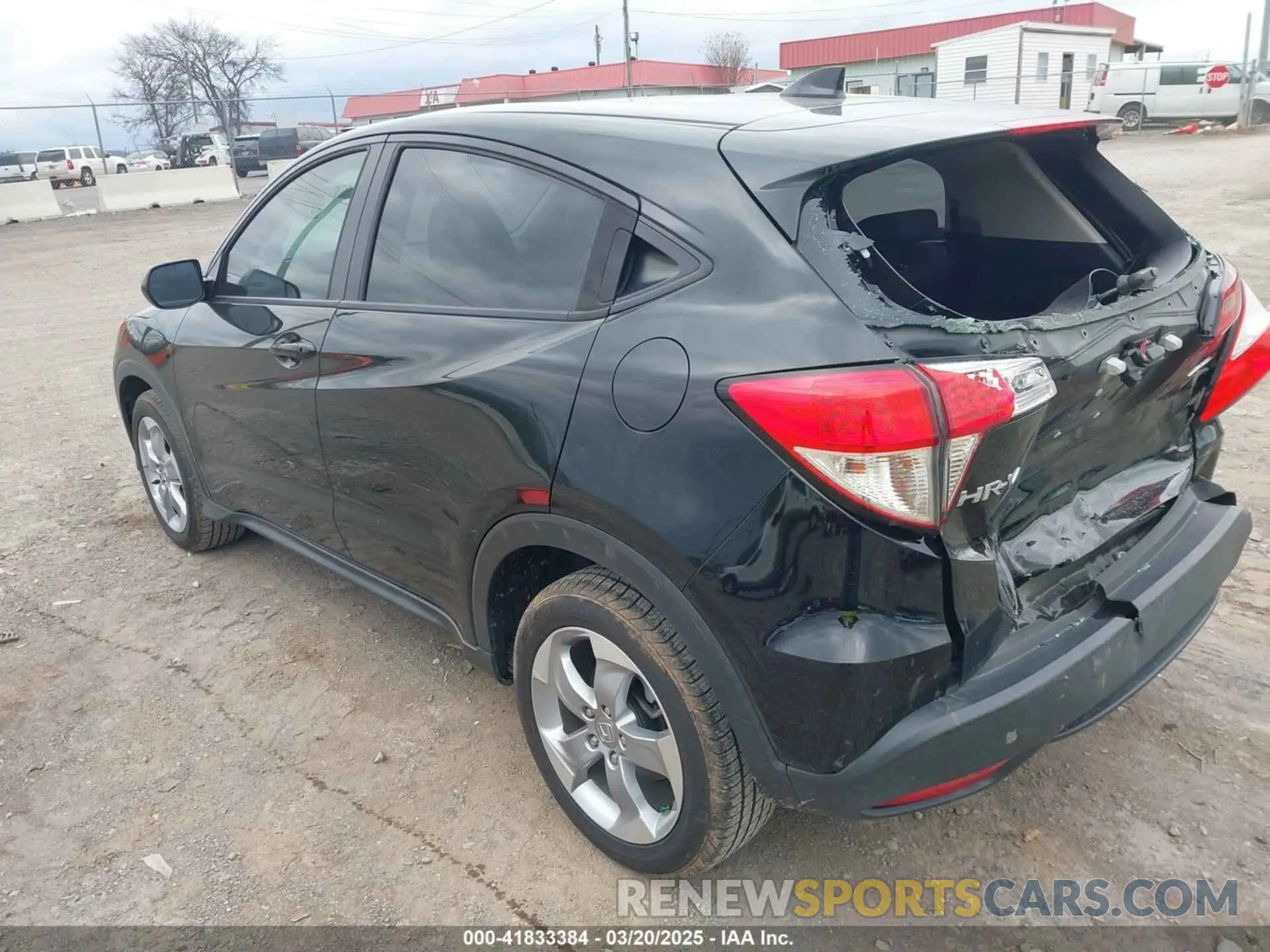 3 Photograph of a damaged car 3CZRU6H3XKG707838 HONDA HR-V 2019