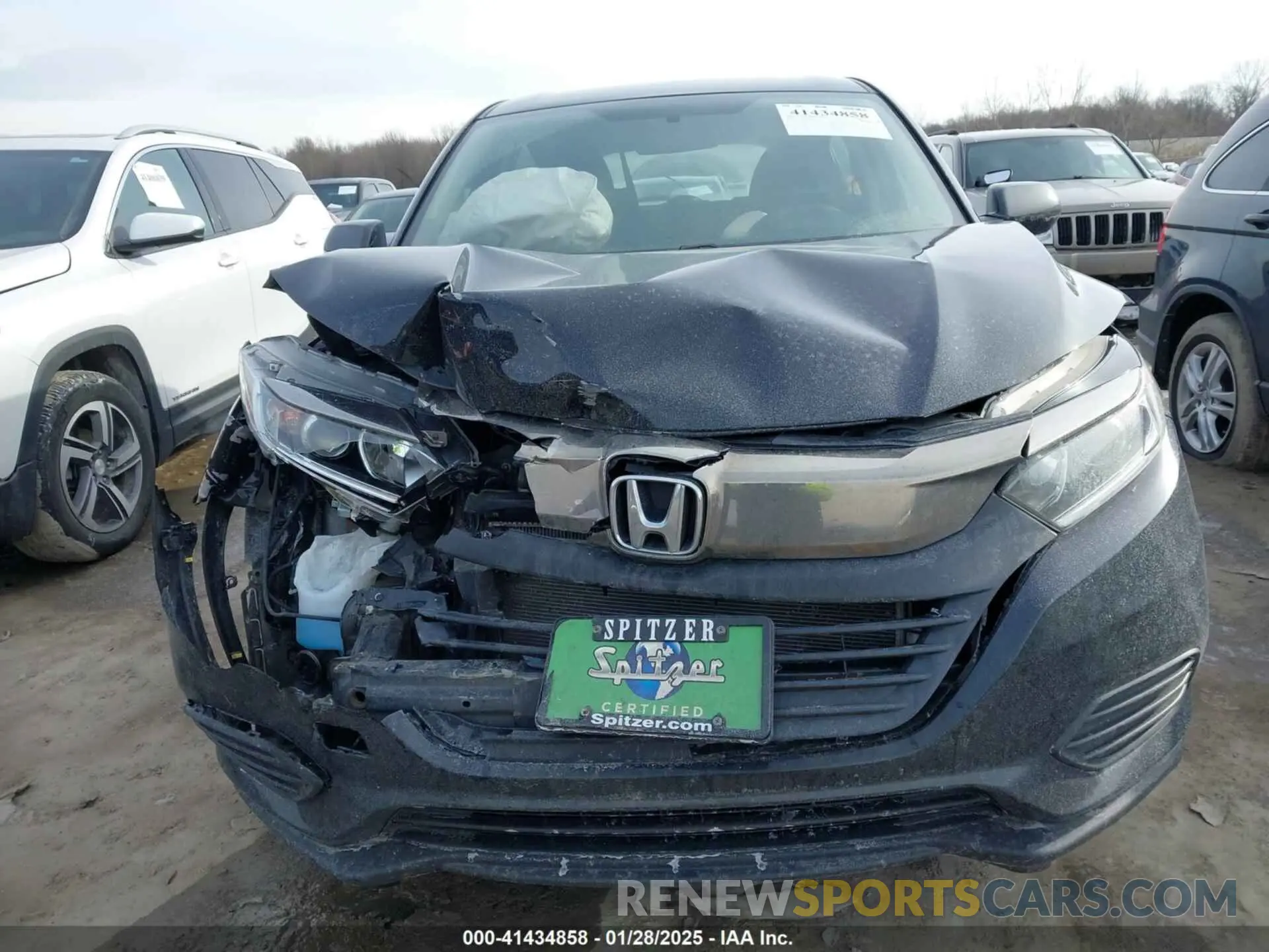 12 Photograph of a damaged car 3CZRU6H3XKG707855 HONDA HR-V 2019