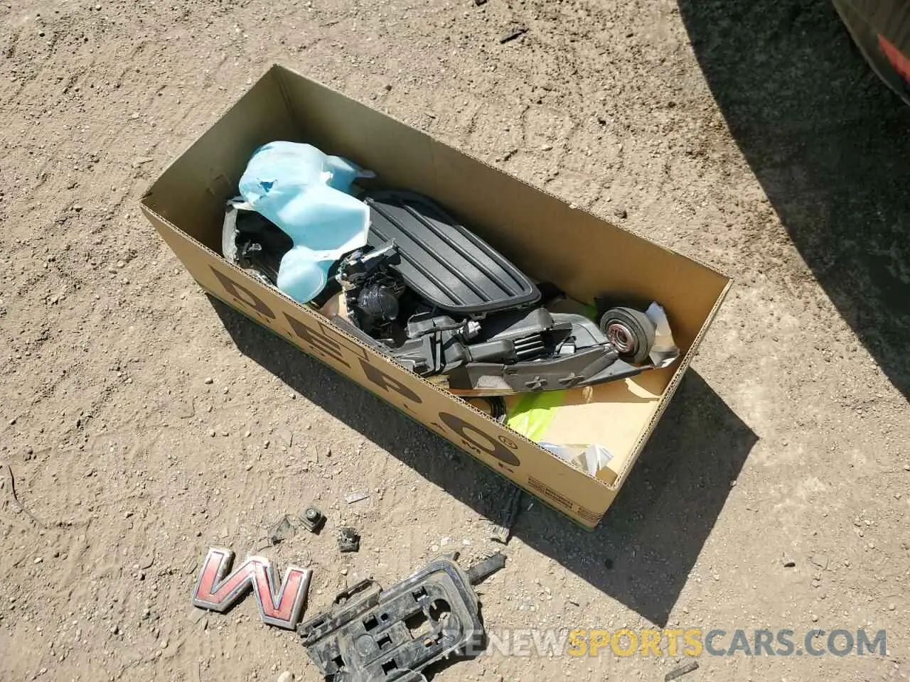 12 Photograph of a damaged car 3CZRU6H3XKG710125 HONDA HR-V 2019