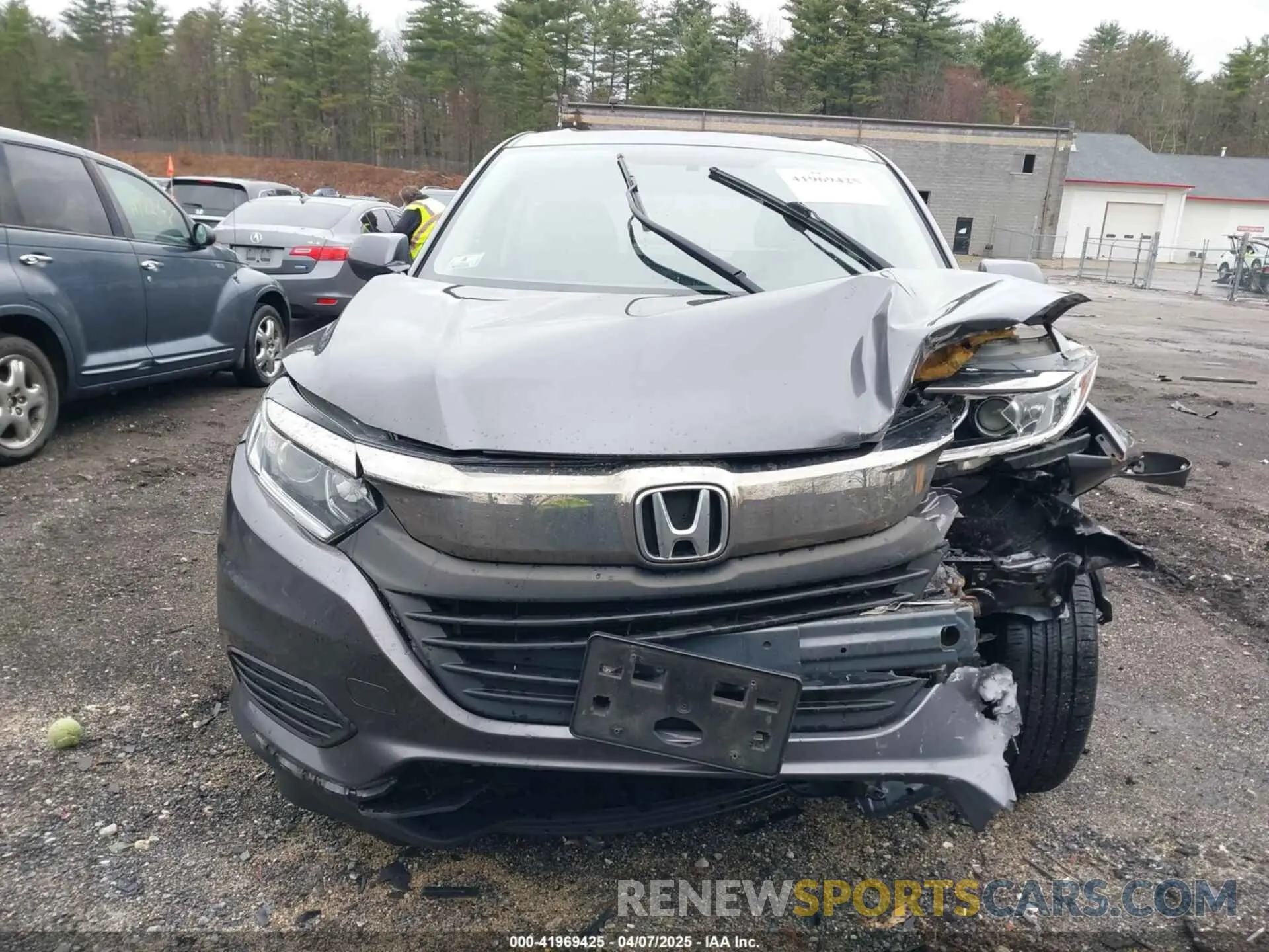 12 Photograph of a damaged car 3CZRU6H3XKG712120 HONDA HR-V 2019