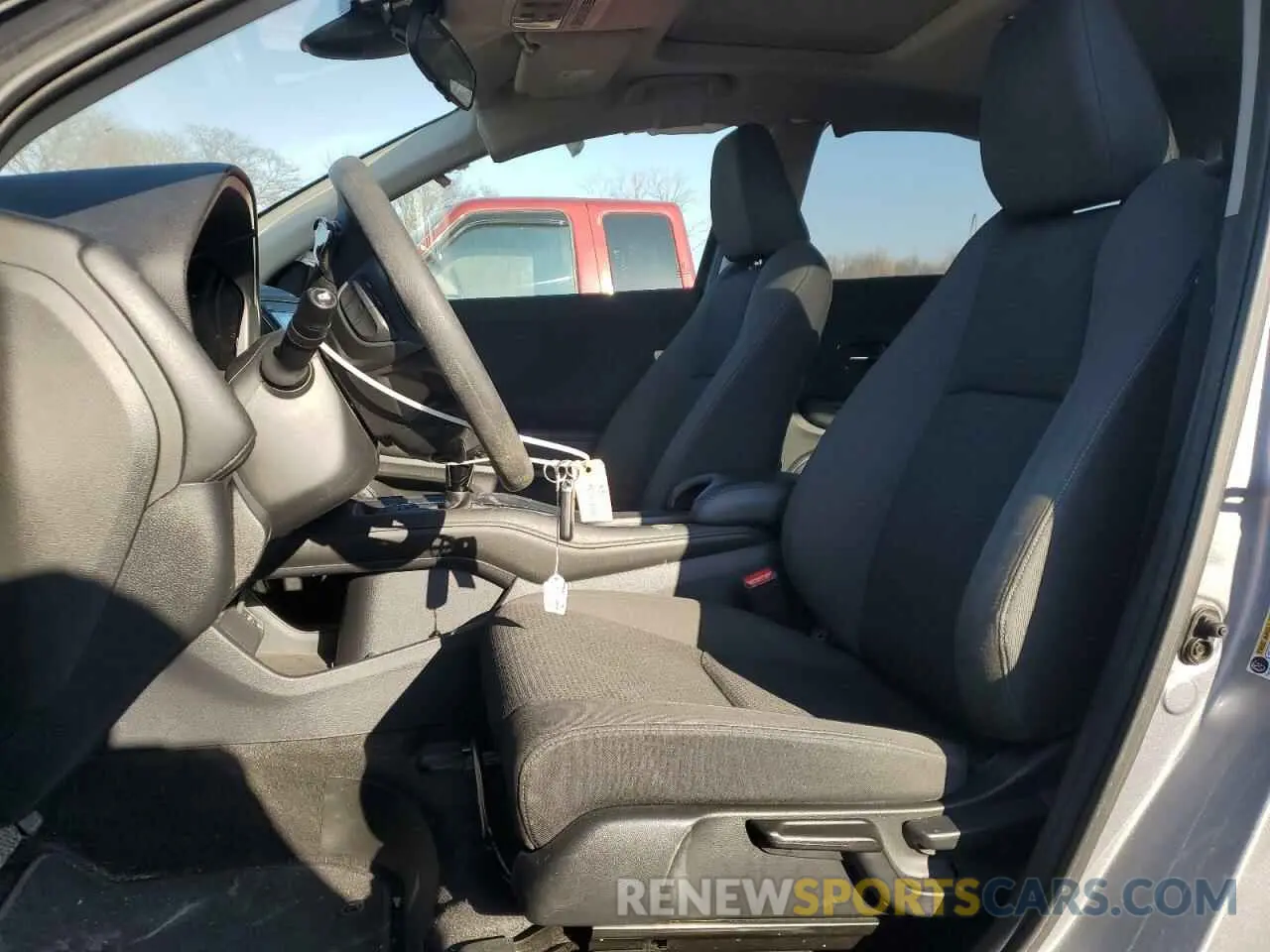 7 Photograph of a damaged car 3CZRU6H50KM708662 HONDA HR-V 2019