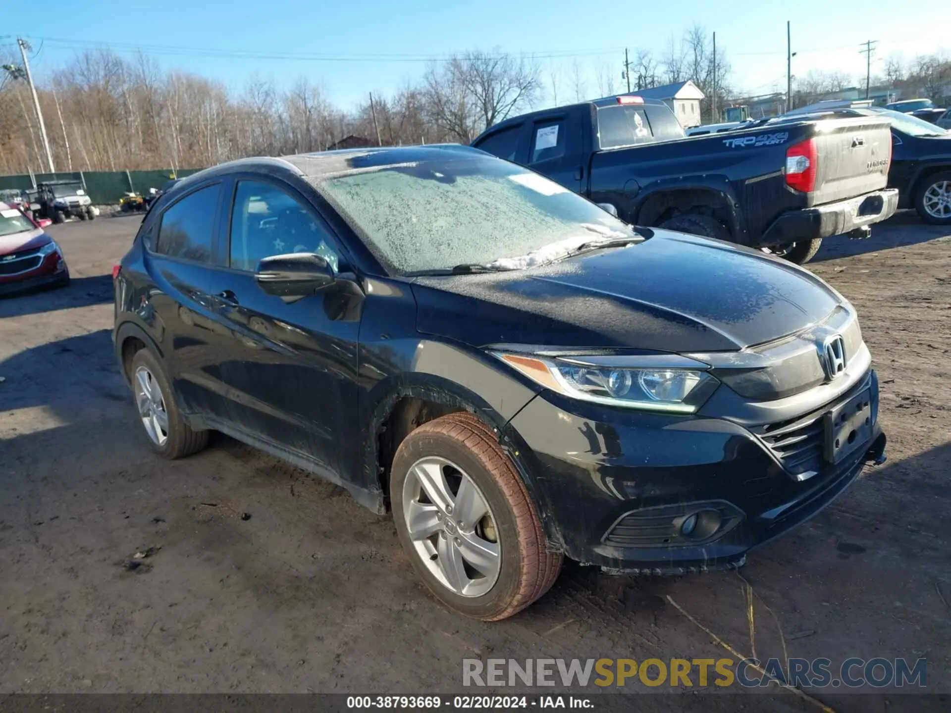1 Photograph of a damaged car 3CZRU6H51KM716771 HONDA HR-V 2019