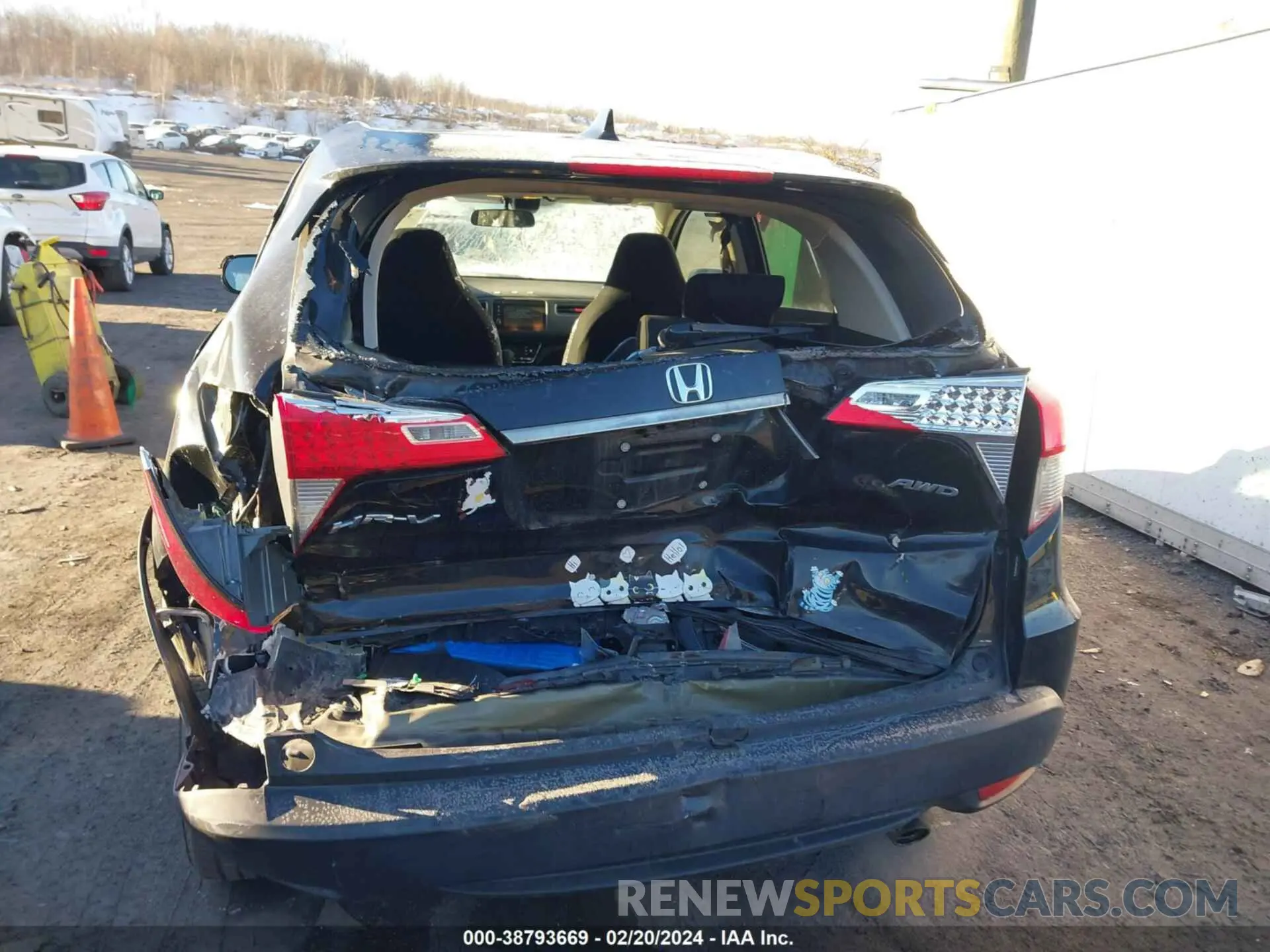 6 Photograph of a damaged car 3CZRU6H51KM716771 HONDA HR-V 2019