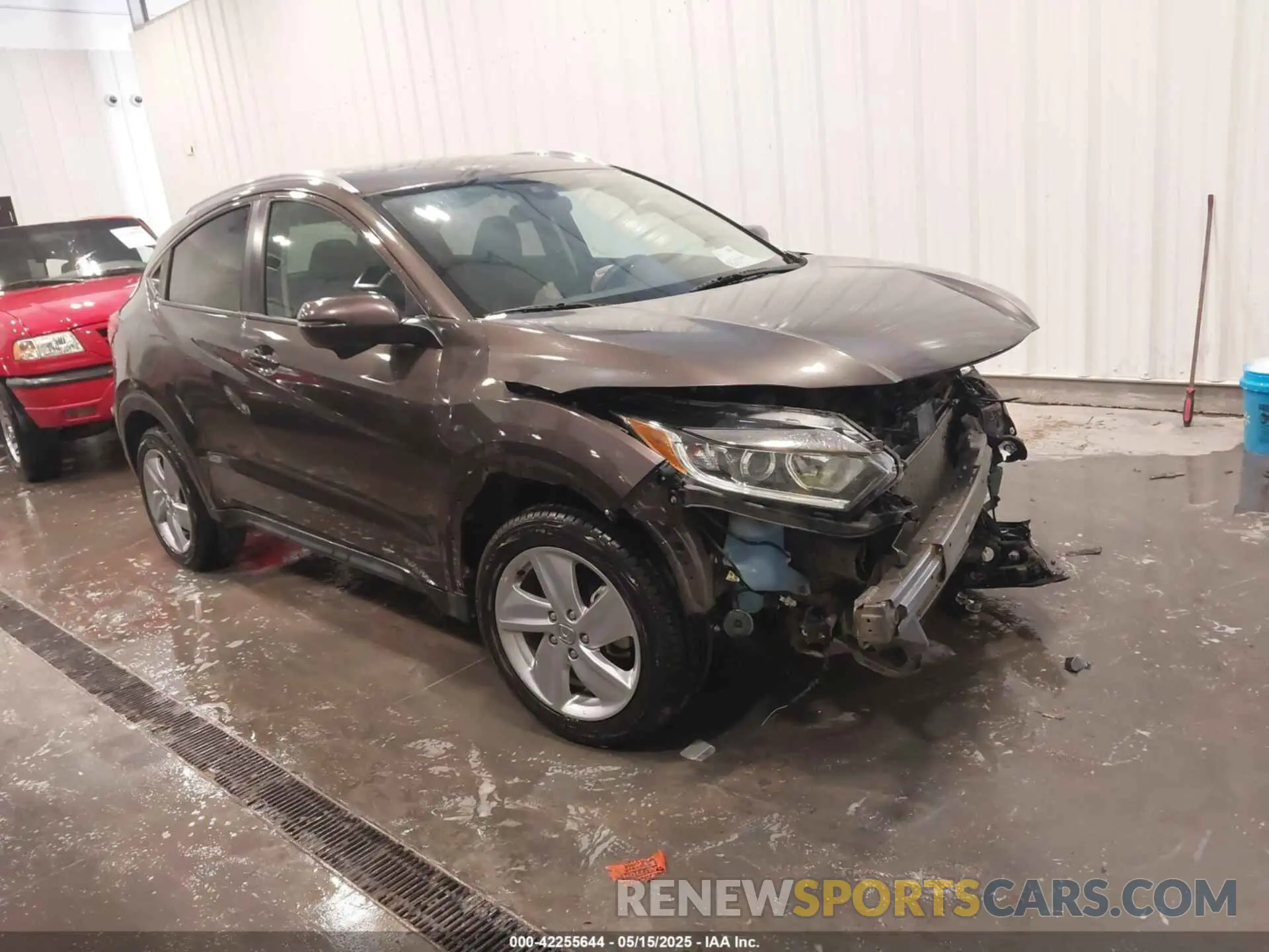 1 Photograph of a damaged car 3CZRU6H51KM731531 HONDA HR-V 2019