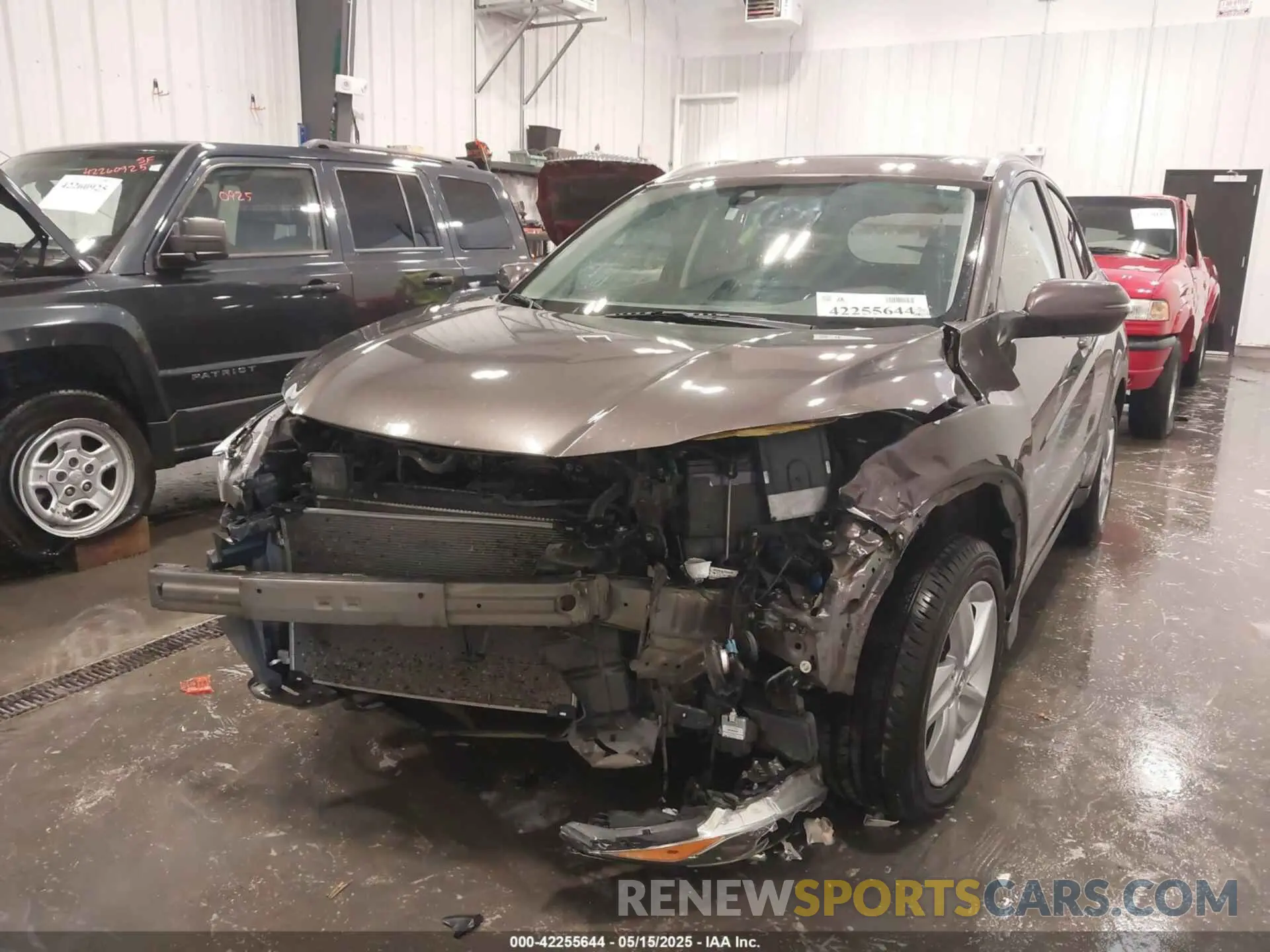 6 Photograph of a damaged car 3CZRU6H51KM731531 HONDA HR-V 2019
