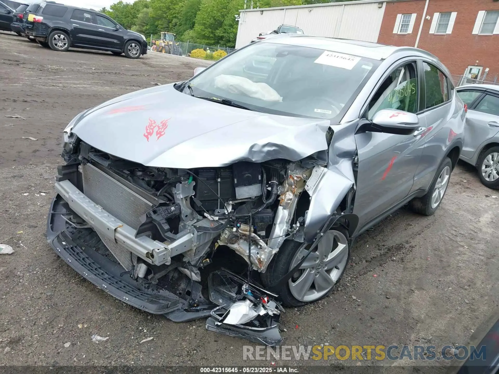 2 Photograph of a damaged car 3CZRU6H52KM713815 HONDA HR-V 2019