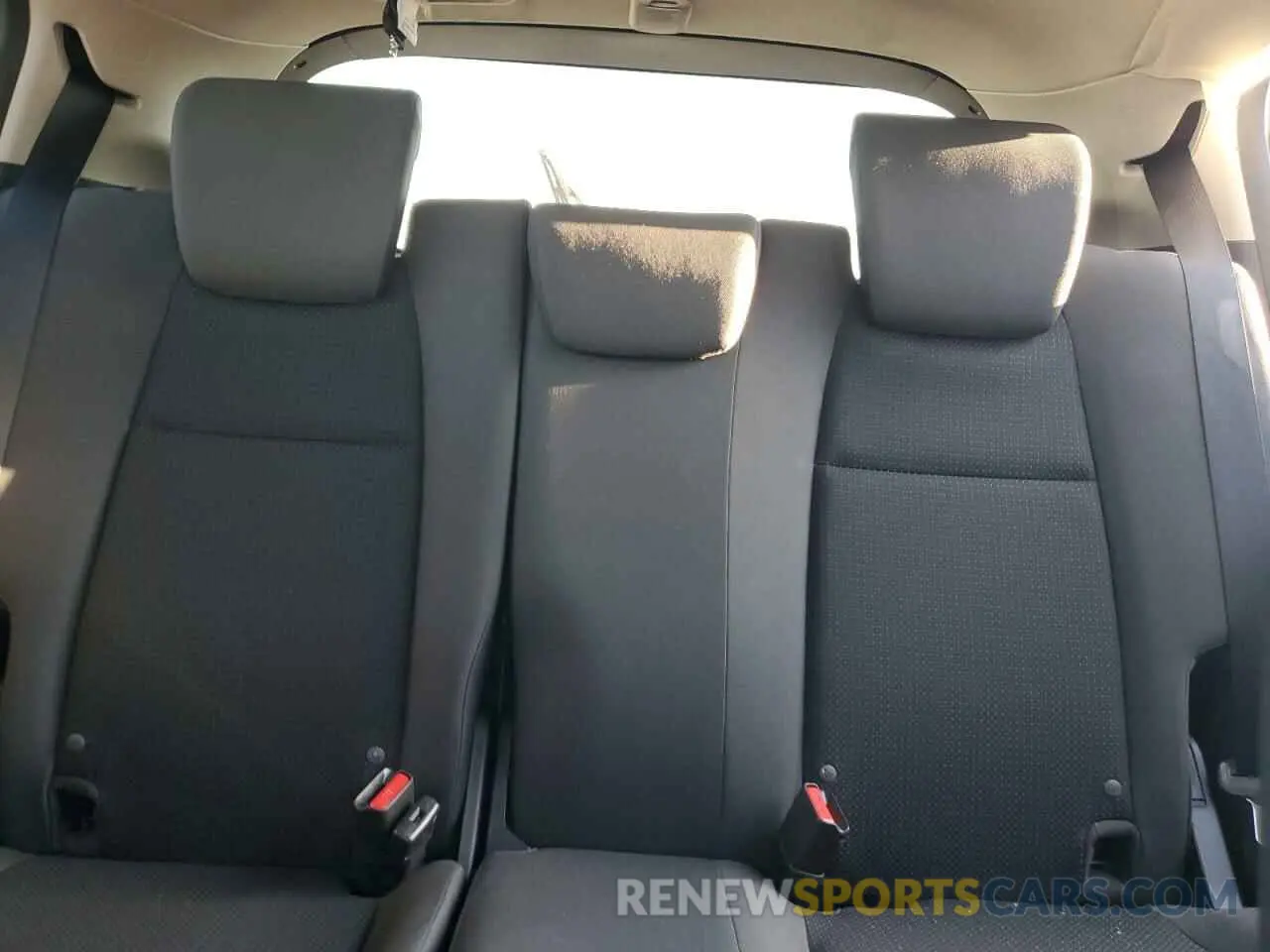10 Photograph of a damaged car 3CZRU6H52KM719338 HONDA HR-V 2019