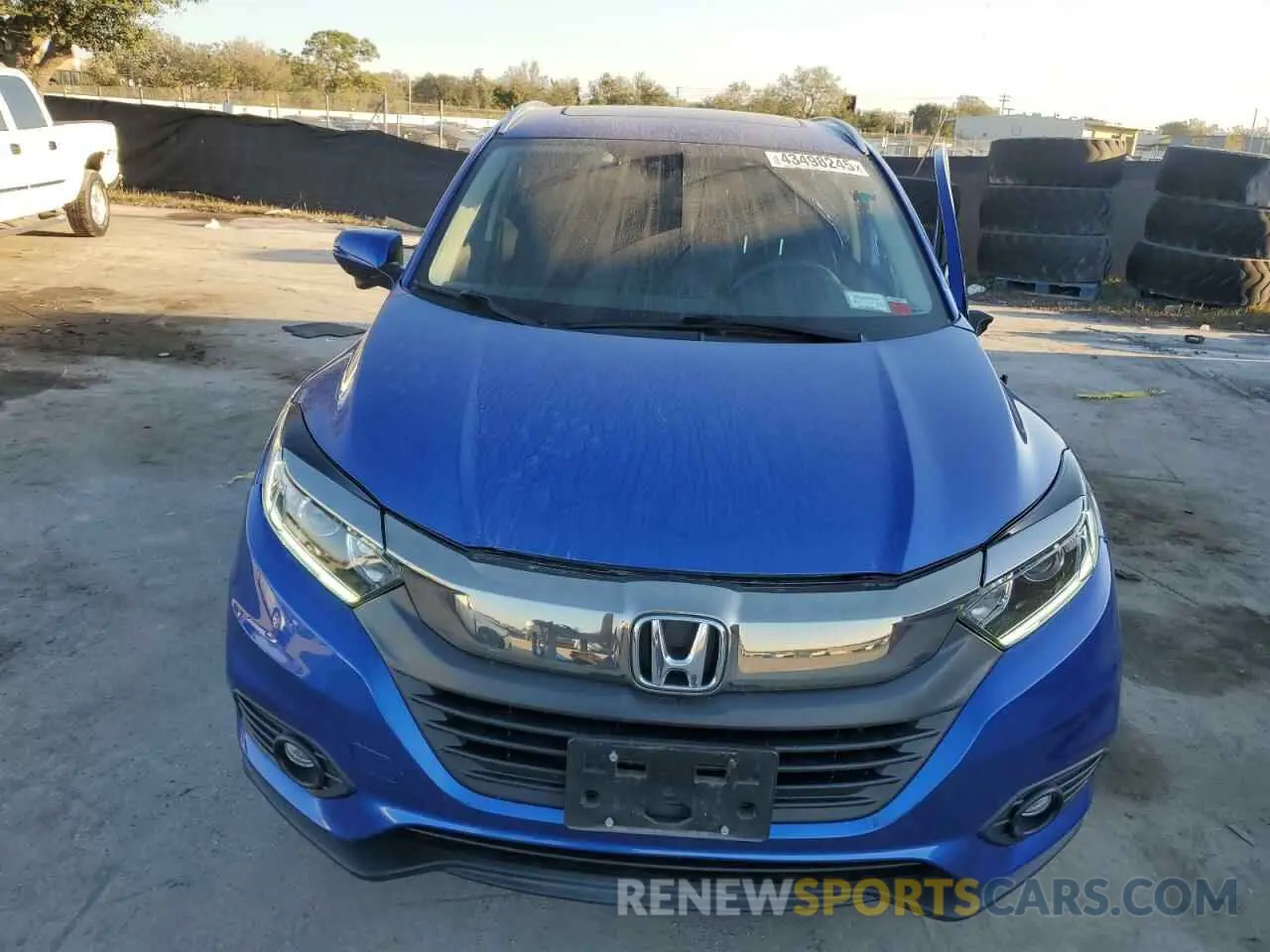 5 Photograph of a damaged car 3CZRU6H52KM719338 HONDA HR-V 2019