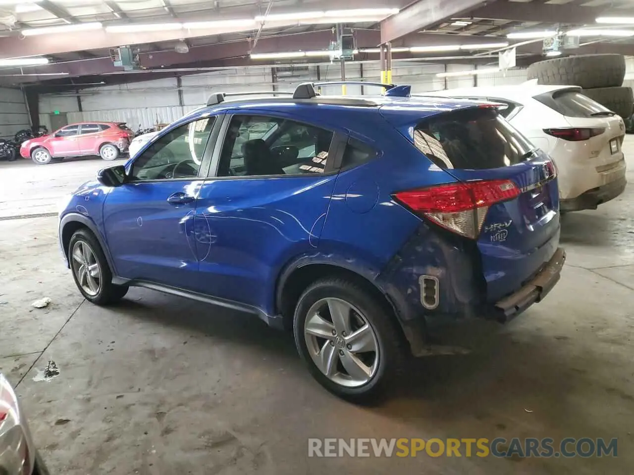 2 Photograph of a damaged car 3CZRU6H52KM726550 HONDA HR-V 2019