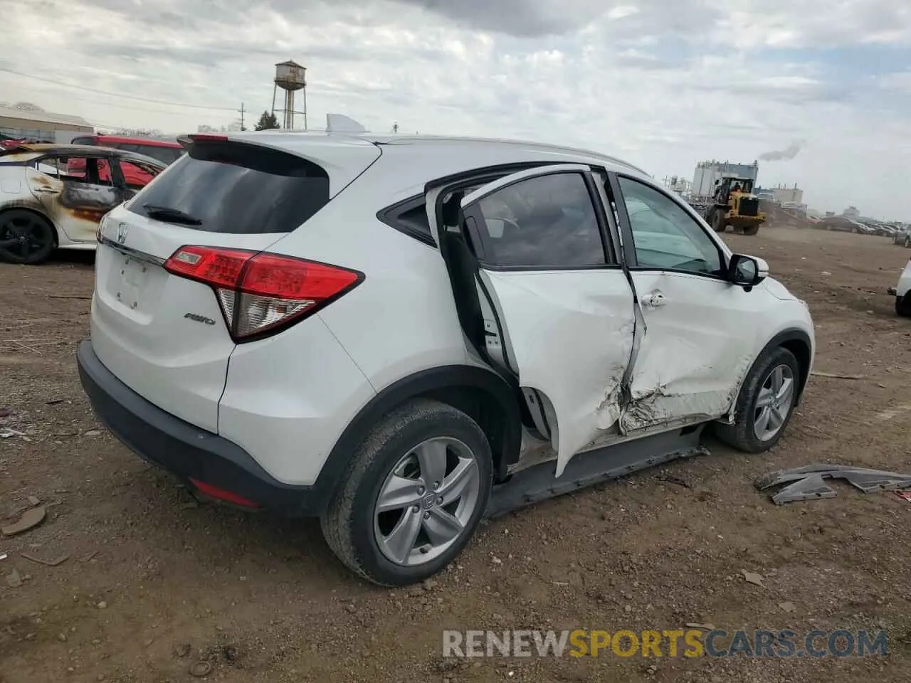 3 Photograph of a damaged car 3CZRU6H52KM730369 HONDA HR-V 2019