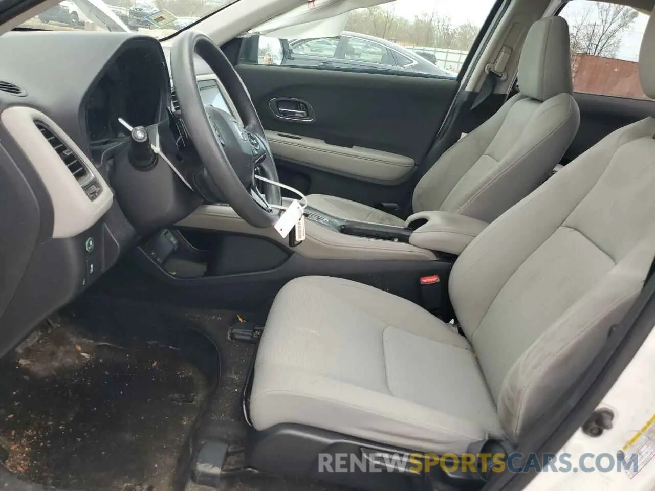 7 Photograph of a damaged car 3CZRU6H52KM730369 HONDA HR-V 2019