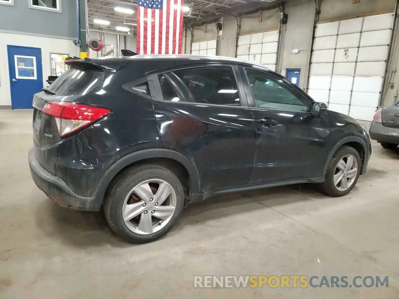 3 Photograph of a damaged car 3CZRU6H52KM731683 HONDA HR-V 2019