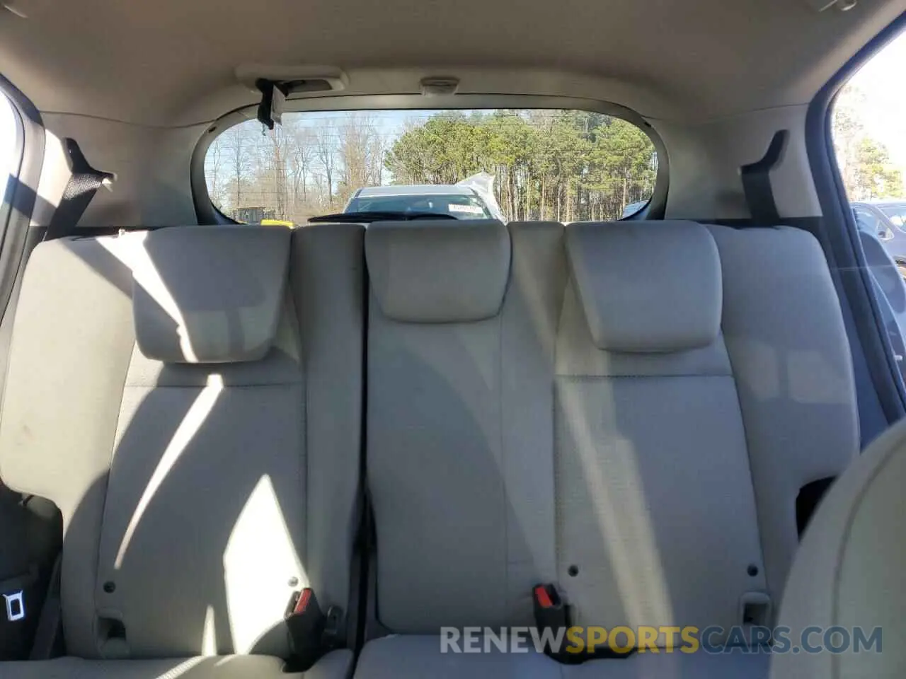 10 Photograph of a damaged car 3CZRU6H52KM732252 HONDA HR-V 2019